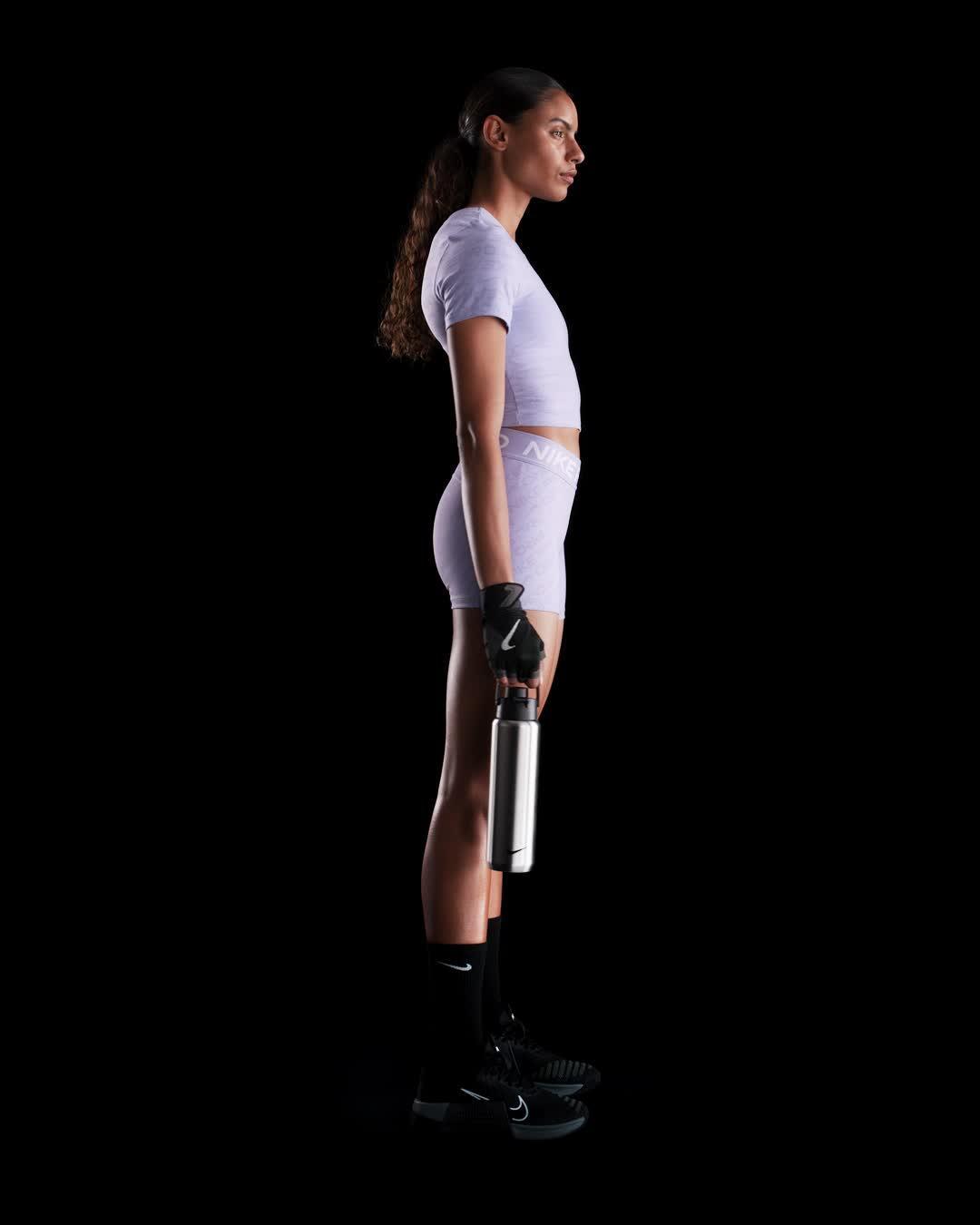 Nike Pro Women's Dri-FIT Short-Sleeve Cropped Jacquard Top Product Image