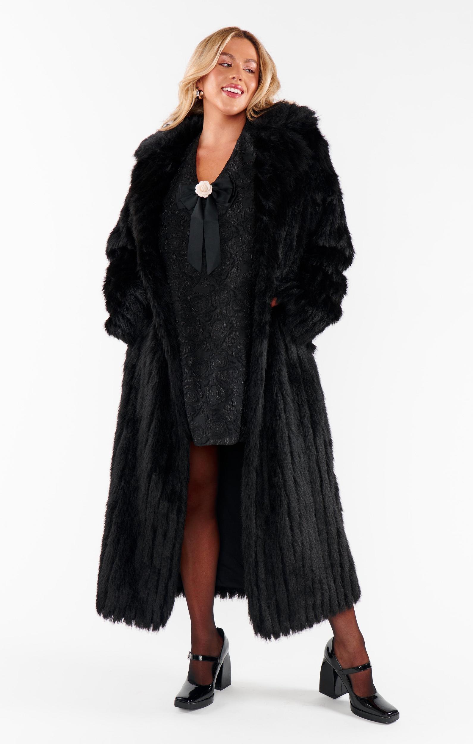 Plaza Coat ~ Black Faux Fur Product Image