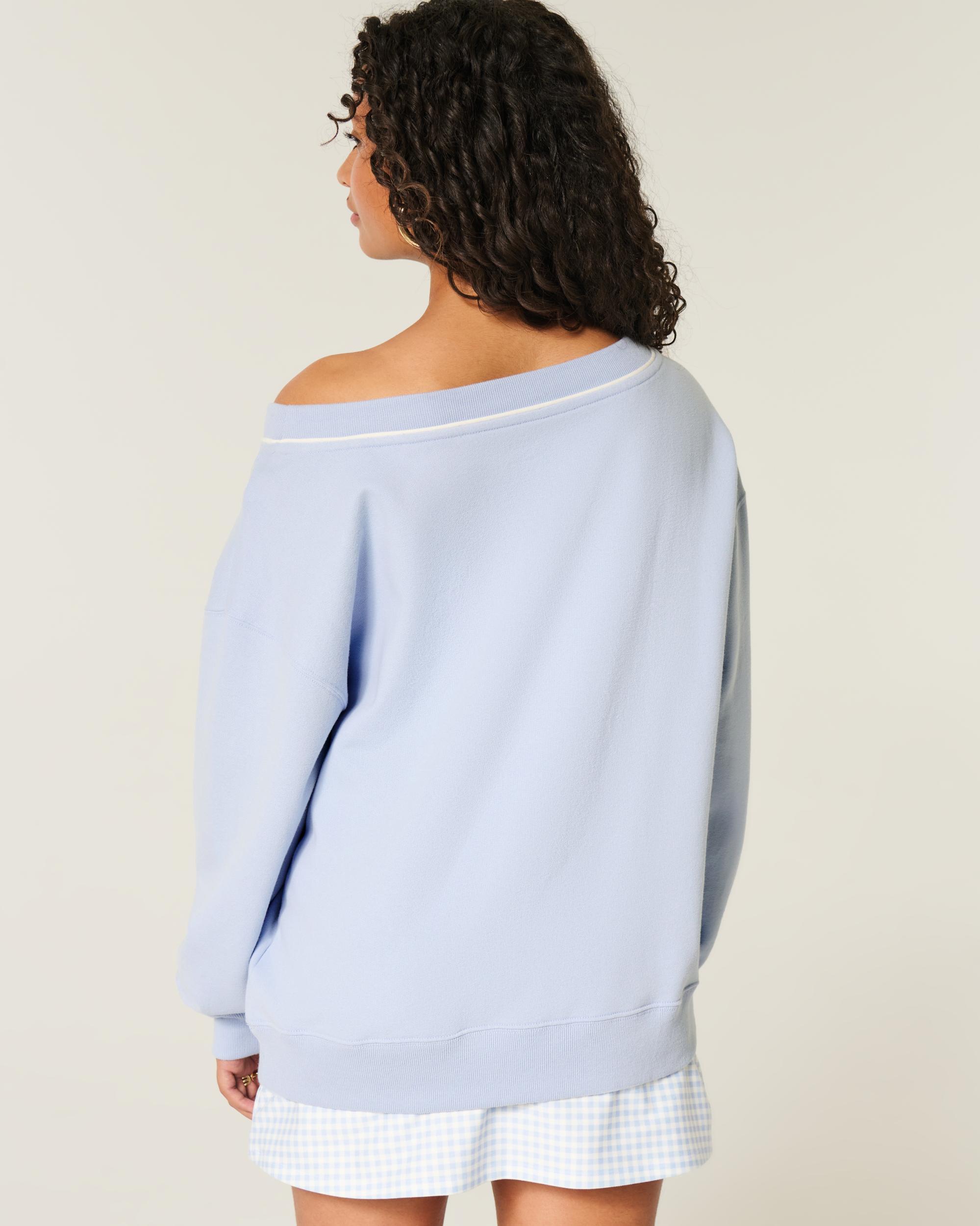 Oversized Go Team Graphic V-Neck Sweatshirt Product Image