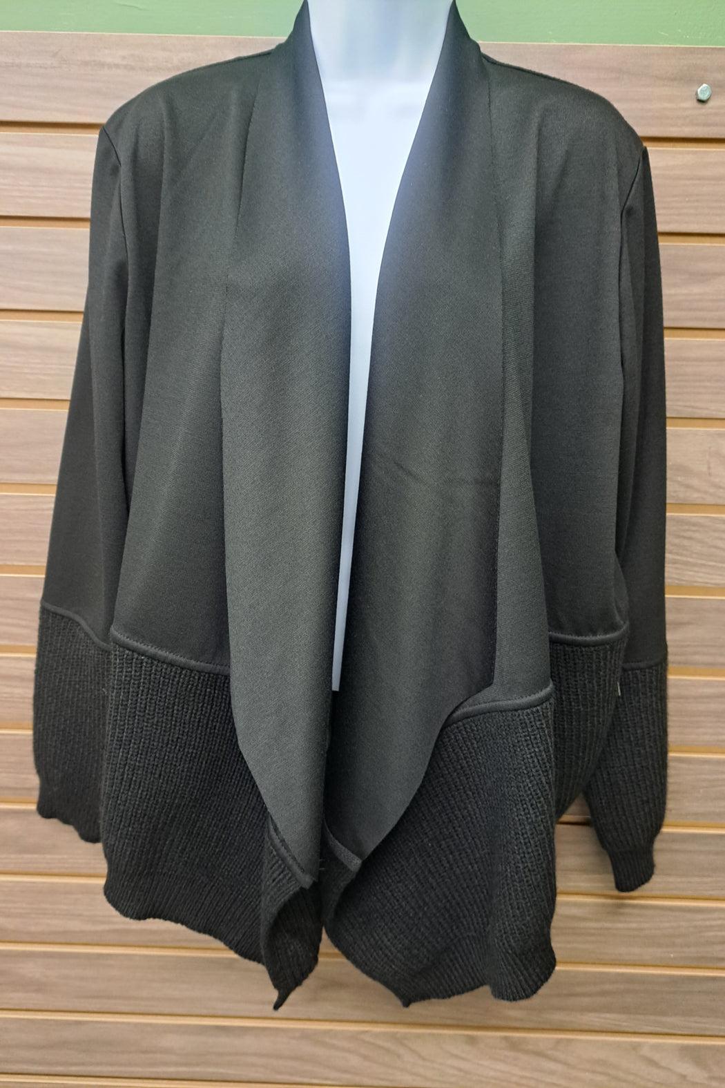 Black cardigan Product Image