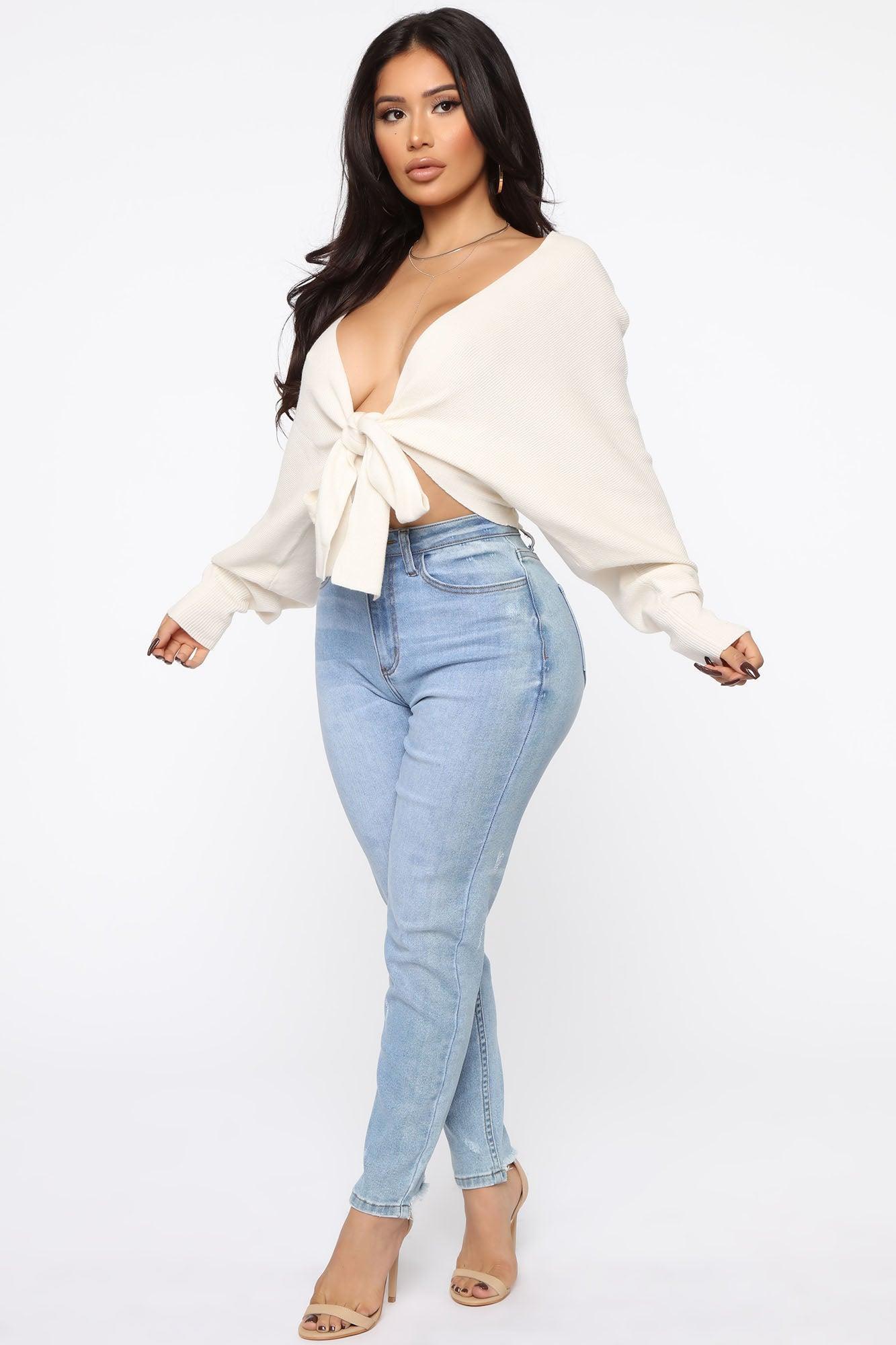 Love Craze Cropped Sweater - Cream Product Image