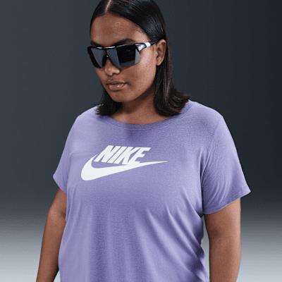 Nike Sportswear Essentials Women's Logo T-Shirt (Plus Size) Product Image