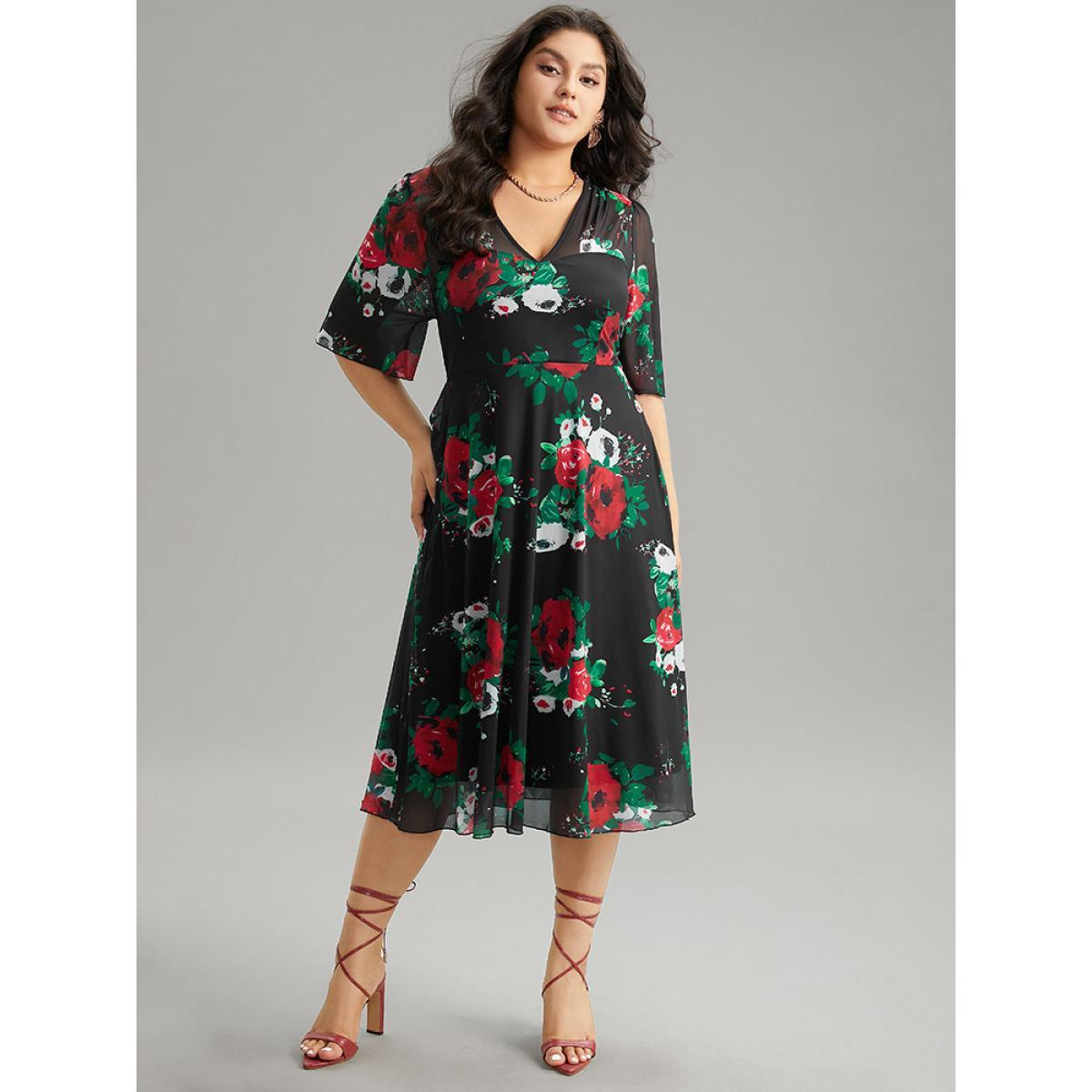 Plus Size Floral Mesh Patchwork Elastic Waist Dress Black Women Cocktail See through V-neck Half Sleeve Curvy Midi Dress BloomChic 30/6X Product Image