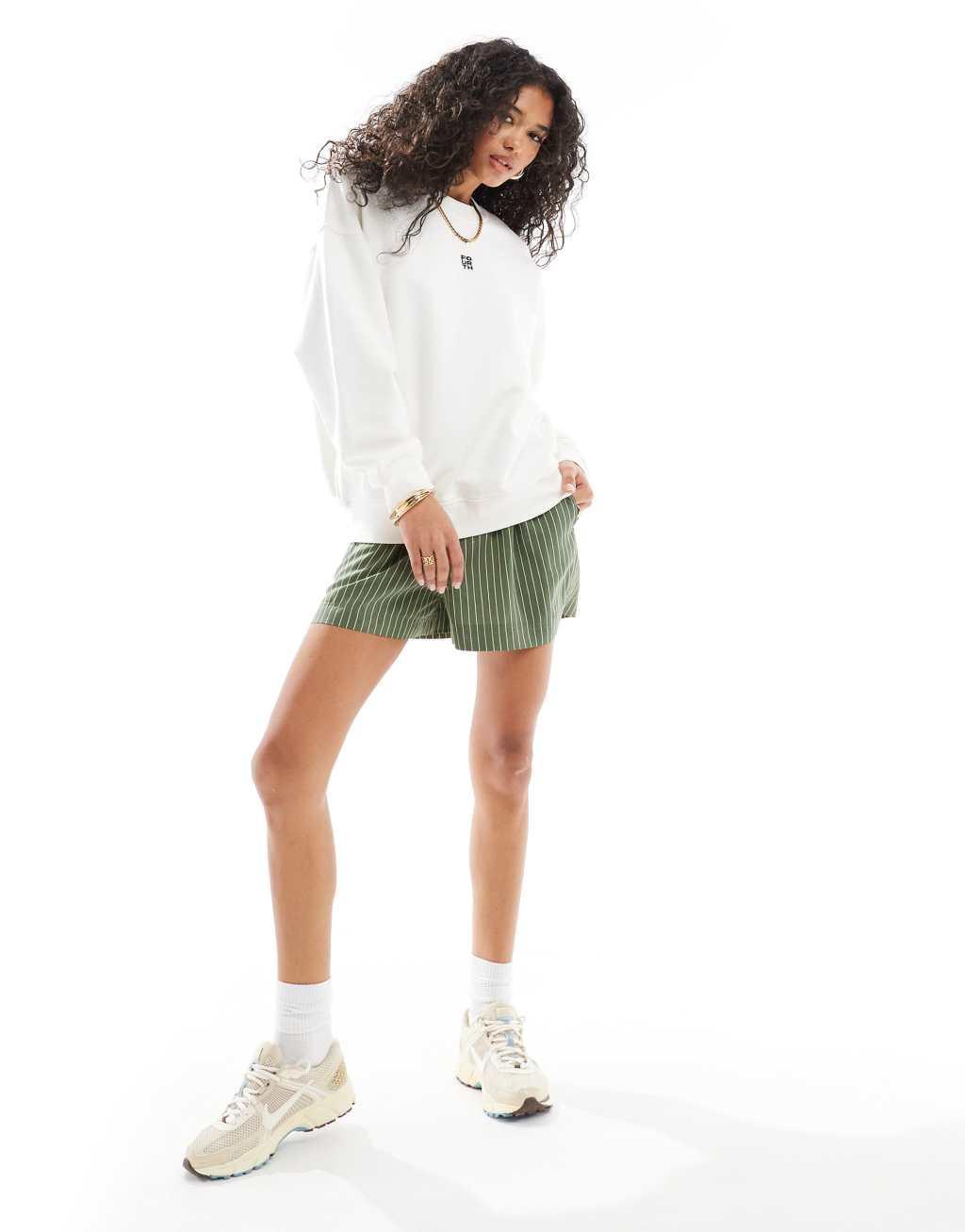 4th & Reckless logo embroidered sweatshirt in cream Product Image