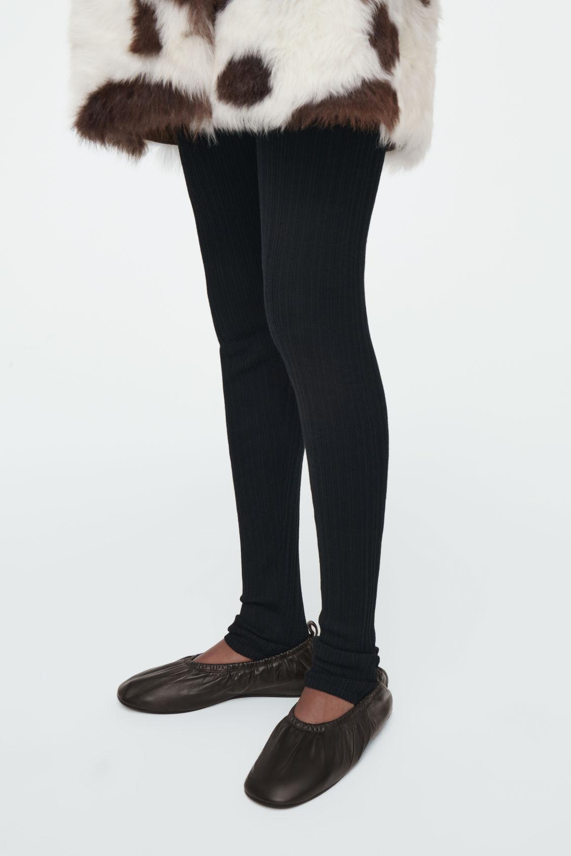 THE LONGLINE MERINO WOOL LEGGINGS Product Image