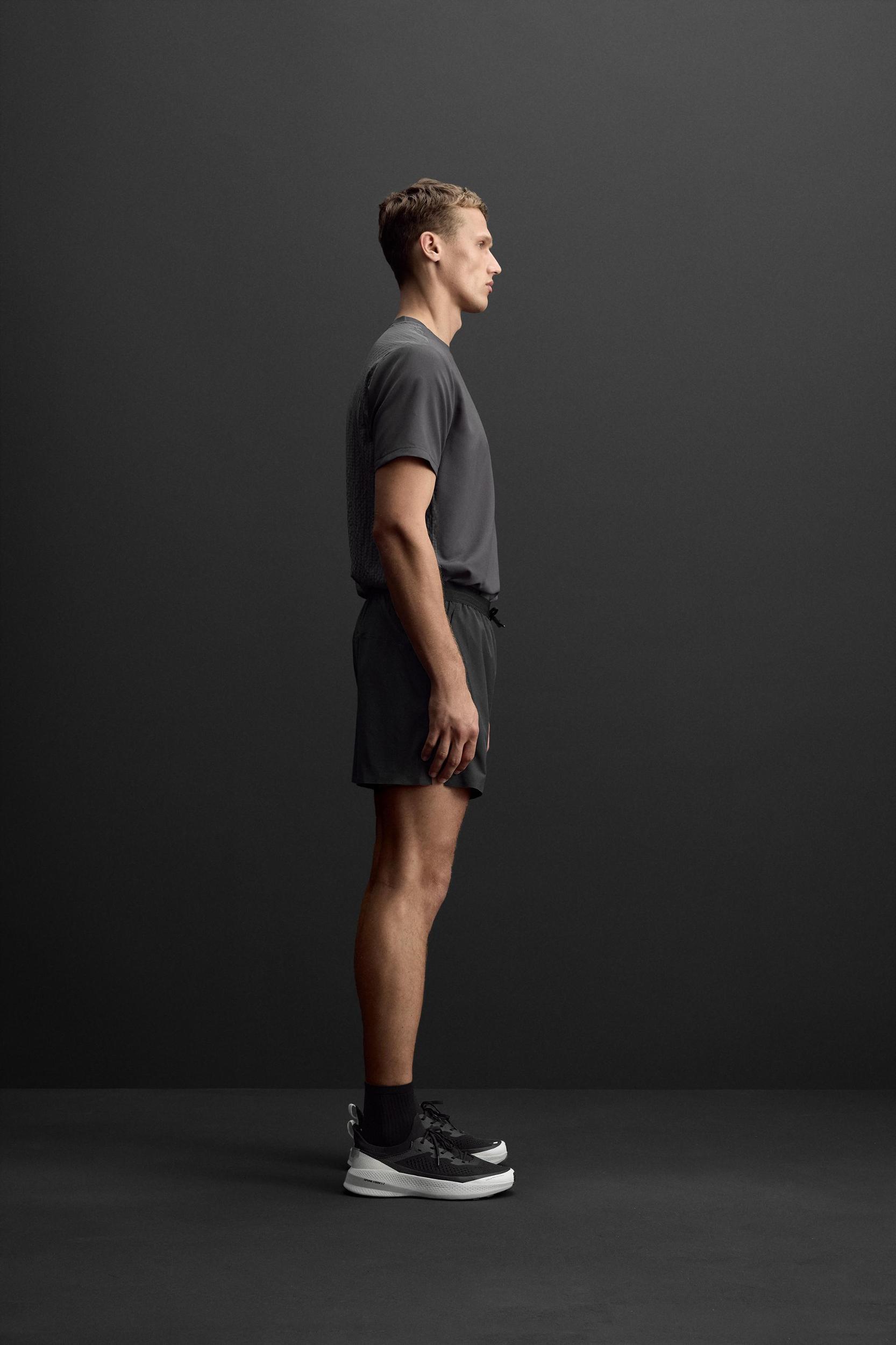 BASIC TRAINING SHORTS Product Image