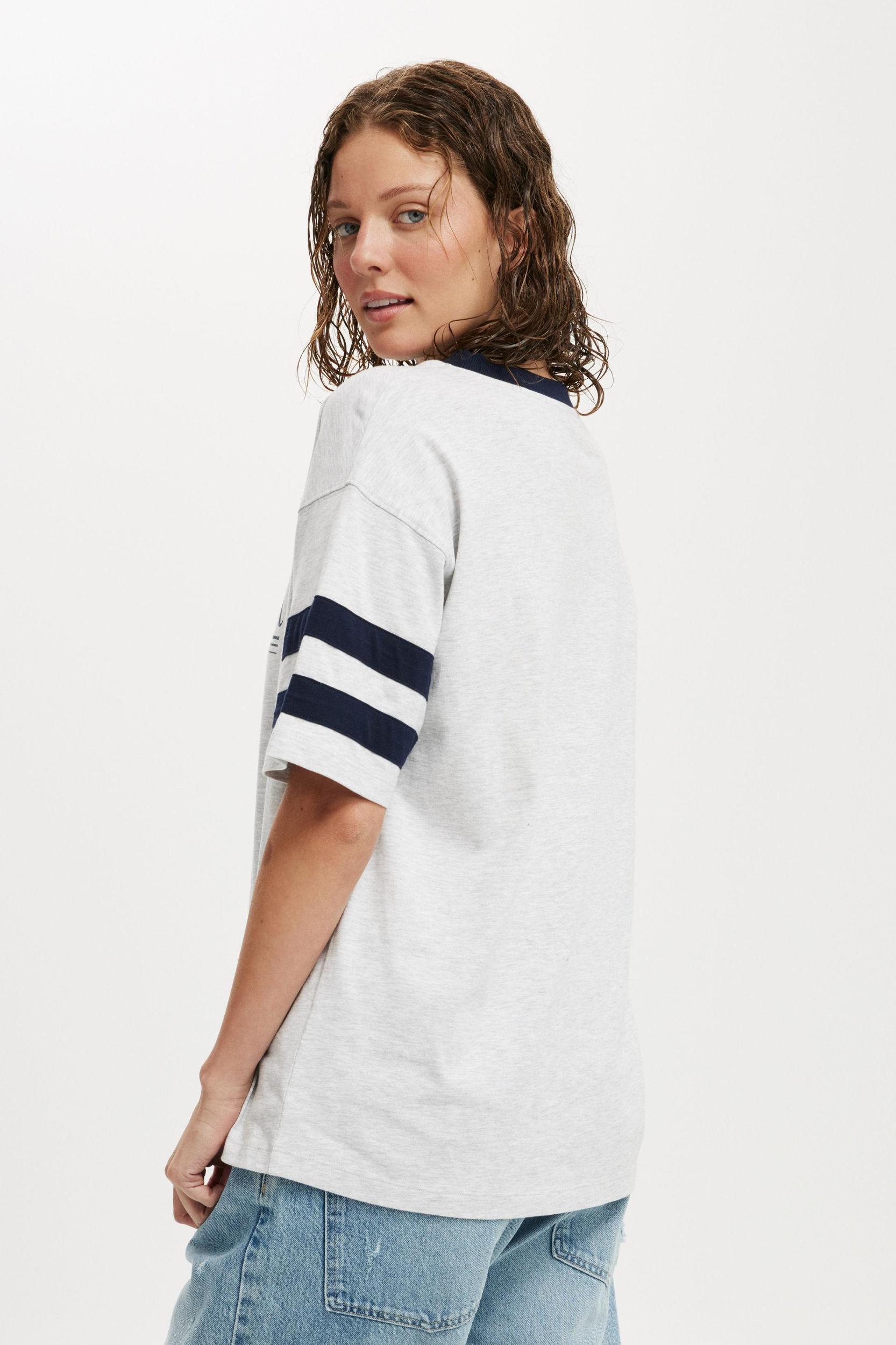 Cotton On Women - V Neck Oversized Graphic Tee - Winter night/ 54 Product Image
