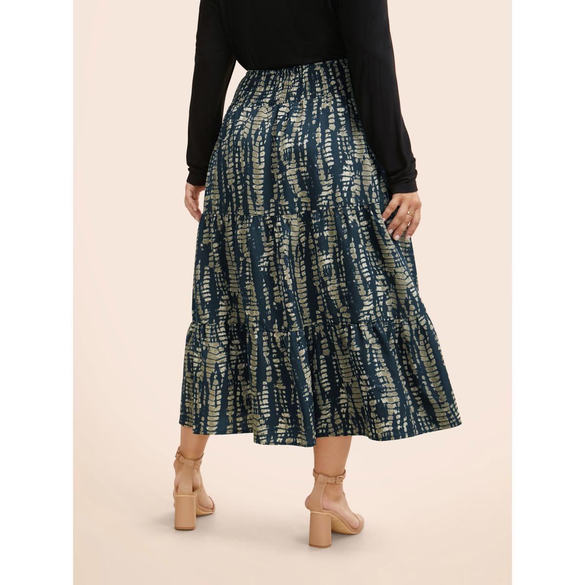 Plus Size Geometric Shirred Ruffle Layered Hem Skirt Women Indigo Casual Shirred No stretch Slanted pocket Everyday Skirts BloomChic 26/4X Product Image