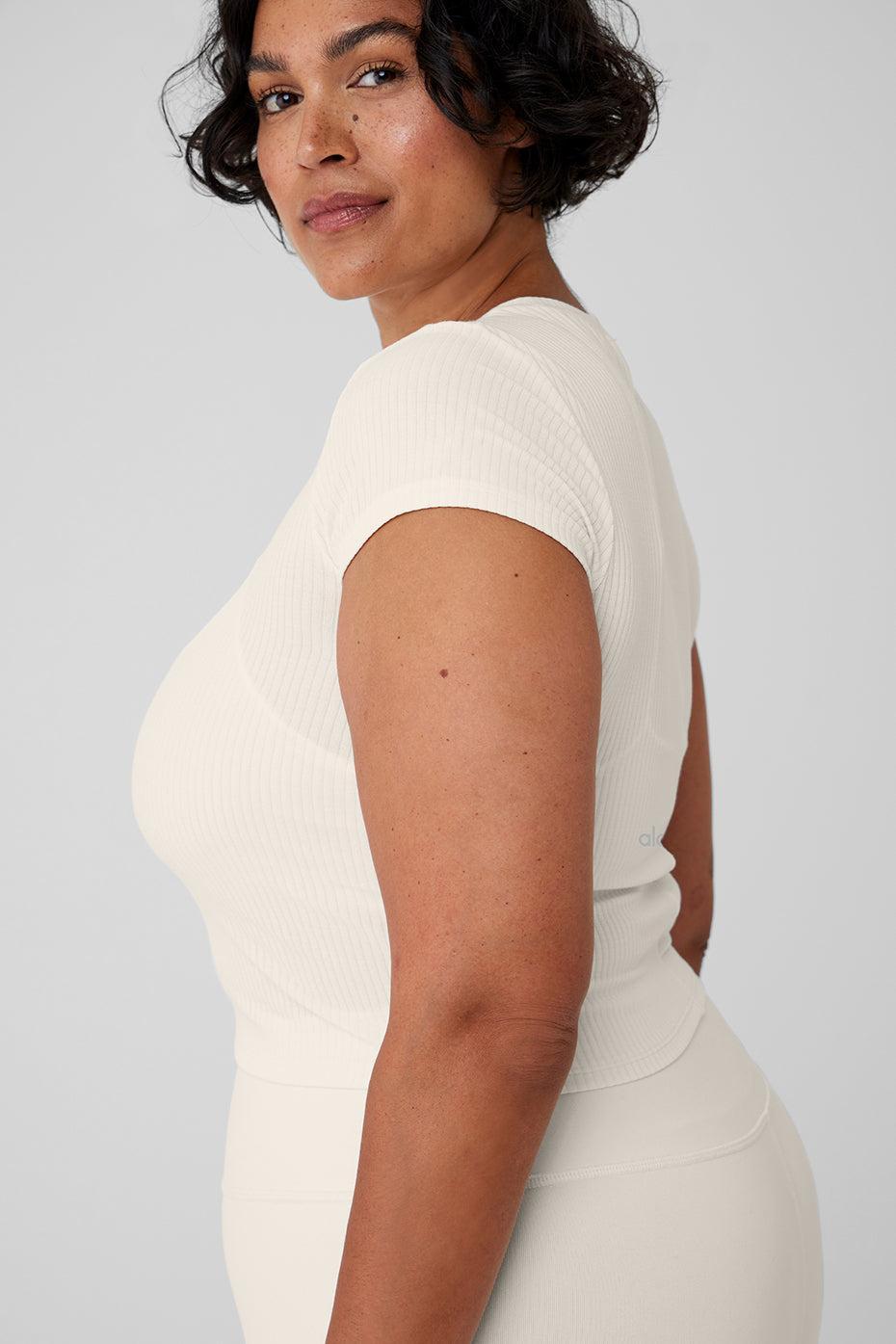 Alo Yoga | Ribbed Sea Coast Cropped Short Sleeve T-Shirt White Product Image