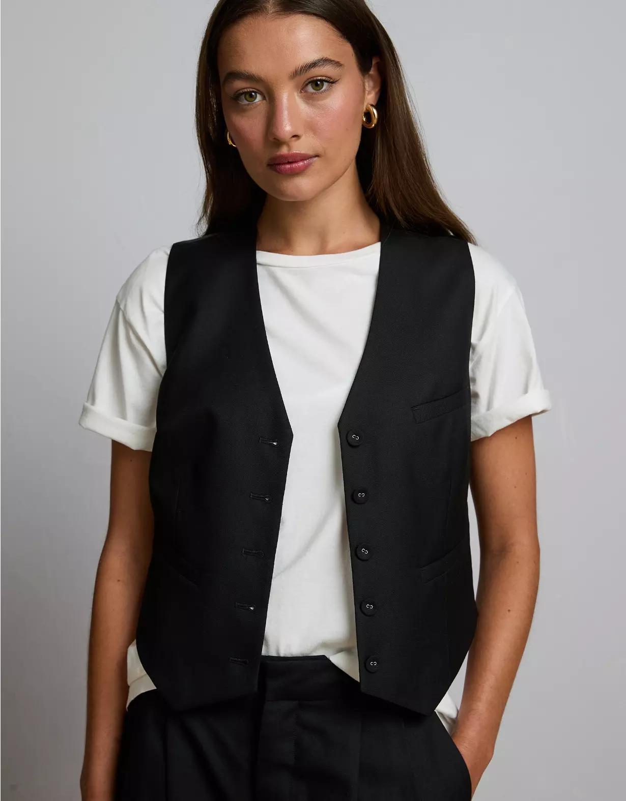 AE77 Premium Vest Product Image