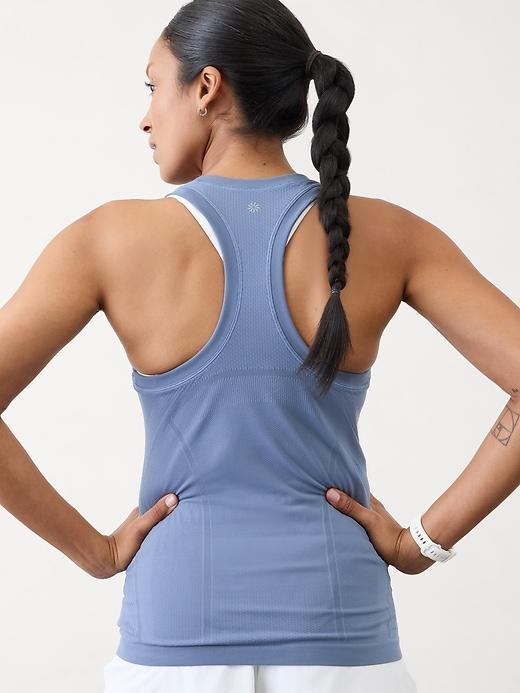 Momentum Seamless Tank Product Image