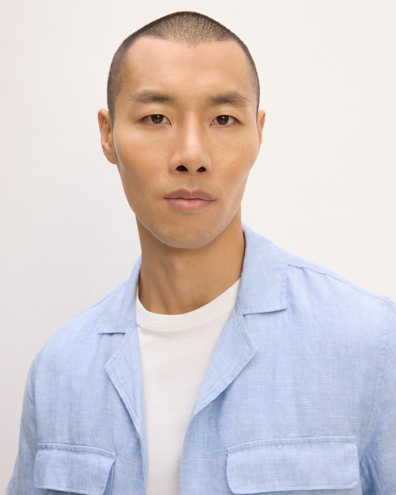 The Resort Shirt in Linen Product Image