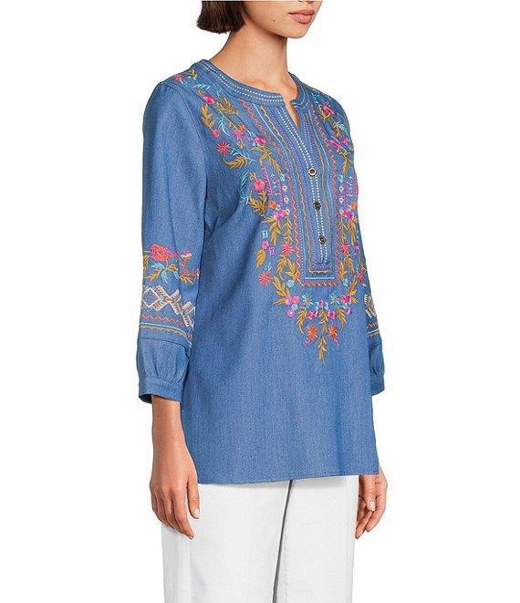 Calessa Petite Size Embroidered Patchwork Split V-Neck 3/4 Sleeve Tunic Product Image