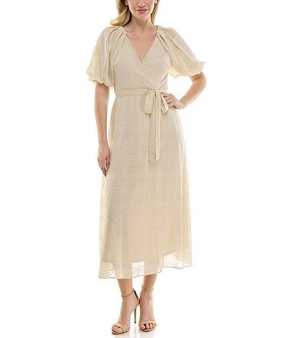 Moda Tara Short Puffed Sleeve V-Neck Chiffon A-Line Midi Dress Product Image