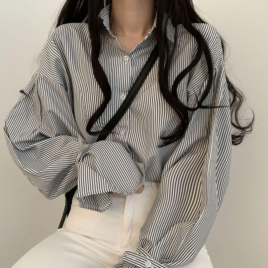 Long-Sleeve Striped Button-Up Shirt Product Image