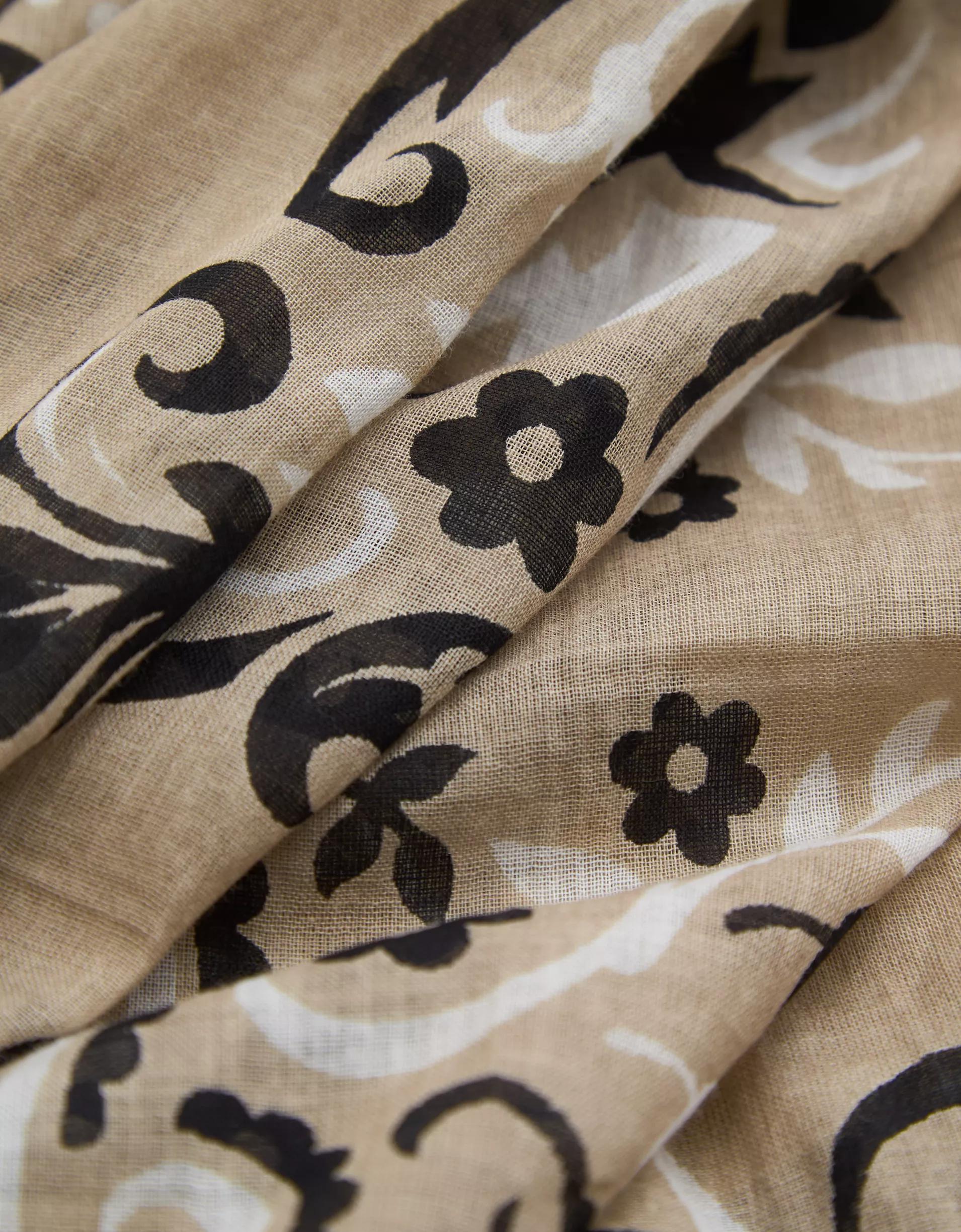 Maison Lecomte Flament Cotton Voile Scarf Product Image