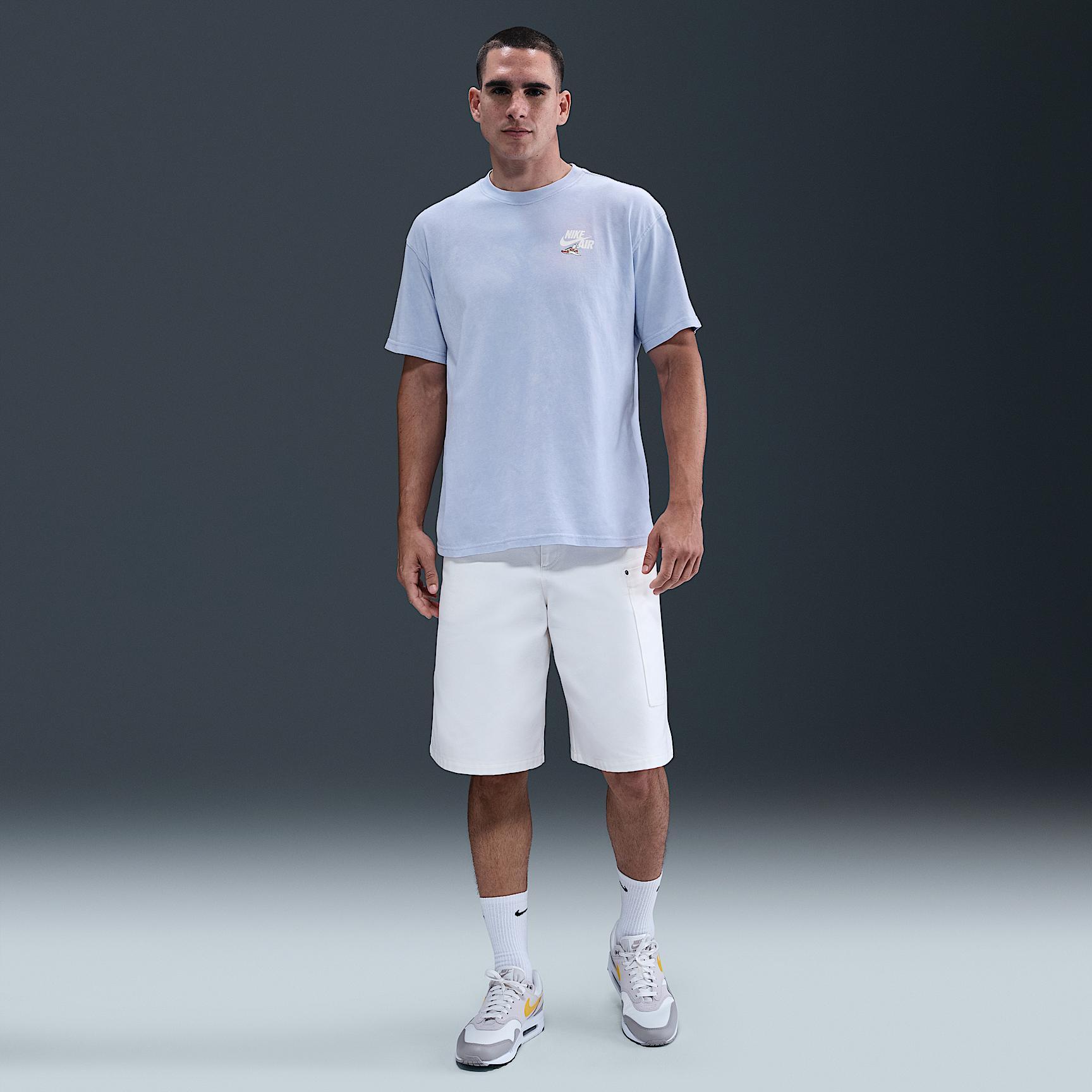 Nike Sportswear T-Shirt Product Image