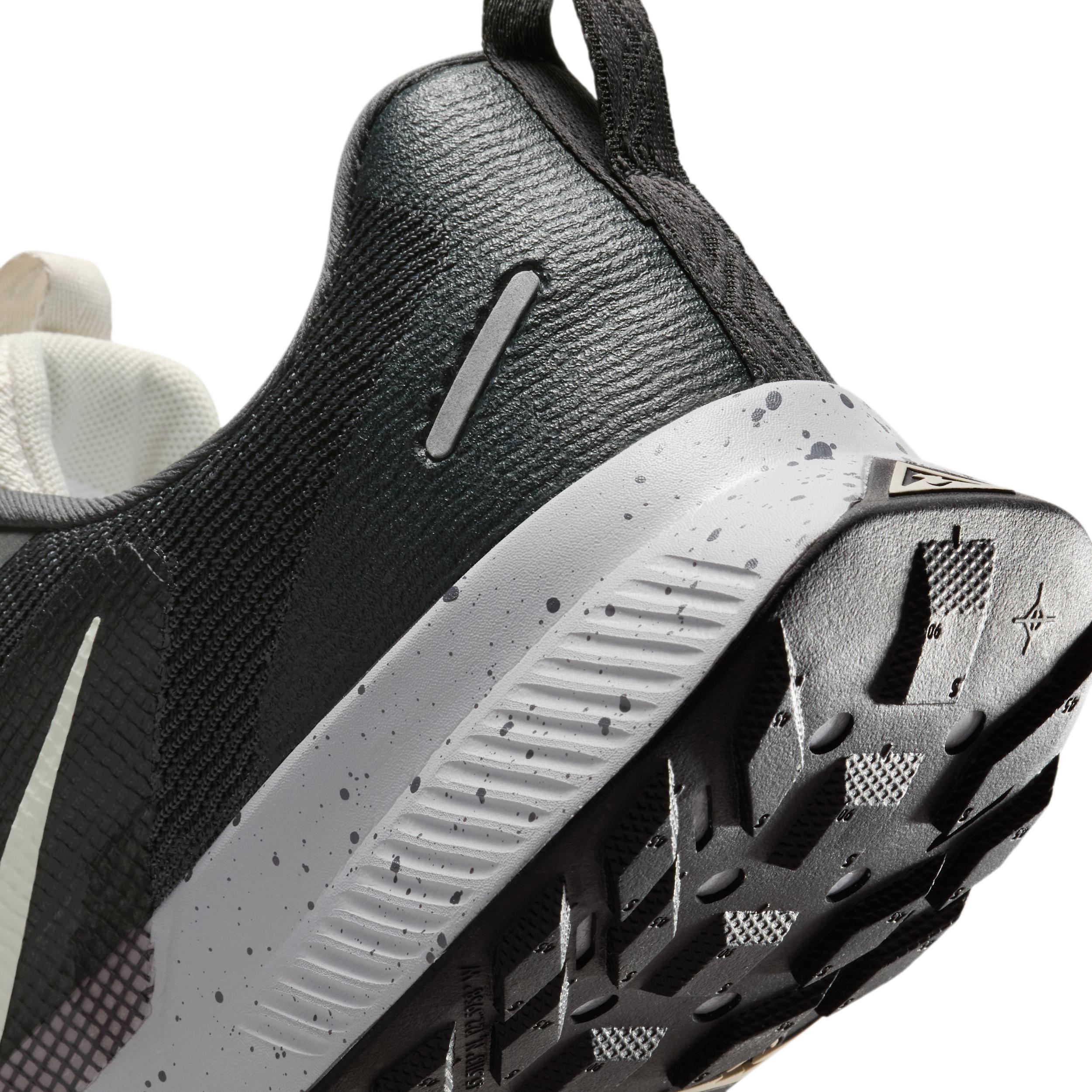 Nike Men's Juniper Trail 3 Trail Running Shoes Product Image