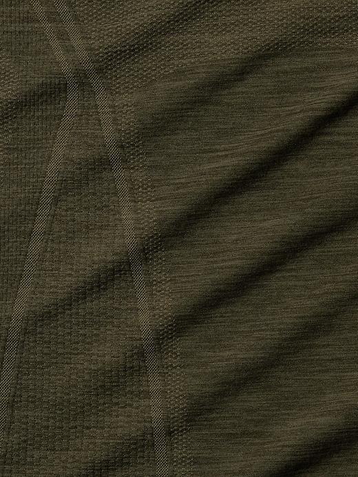 Momentum Seamless Top Product Image