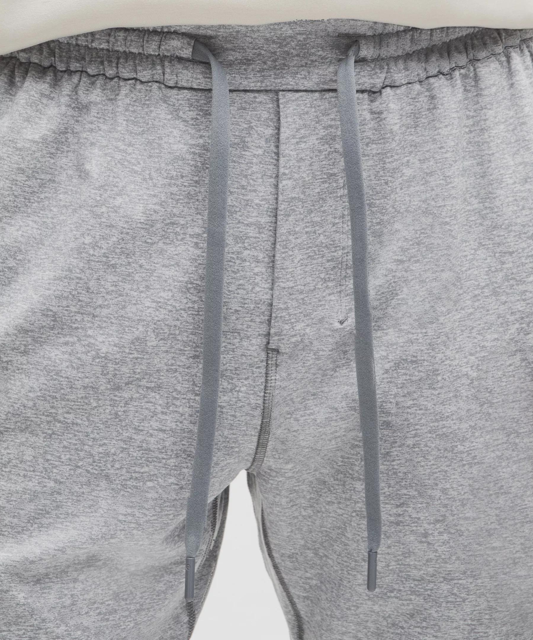 Soft Jersey Tapered Pant *Regular Product Image