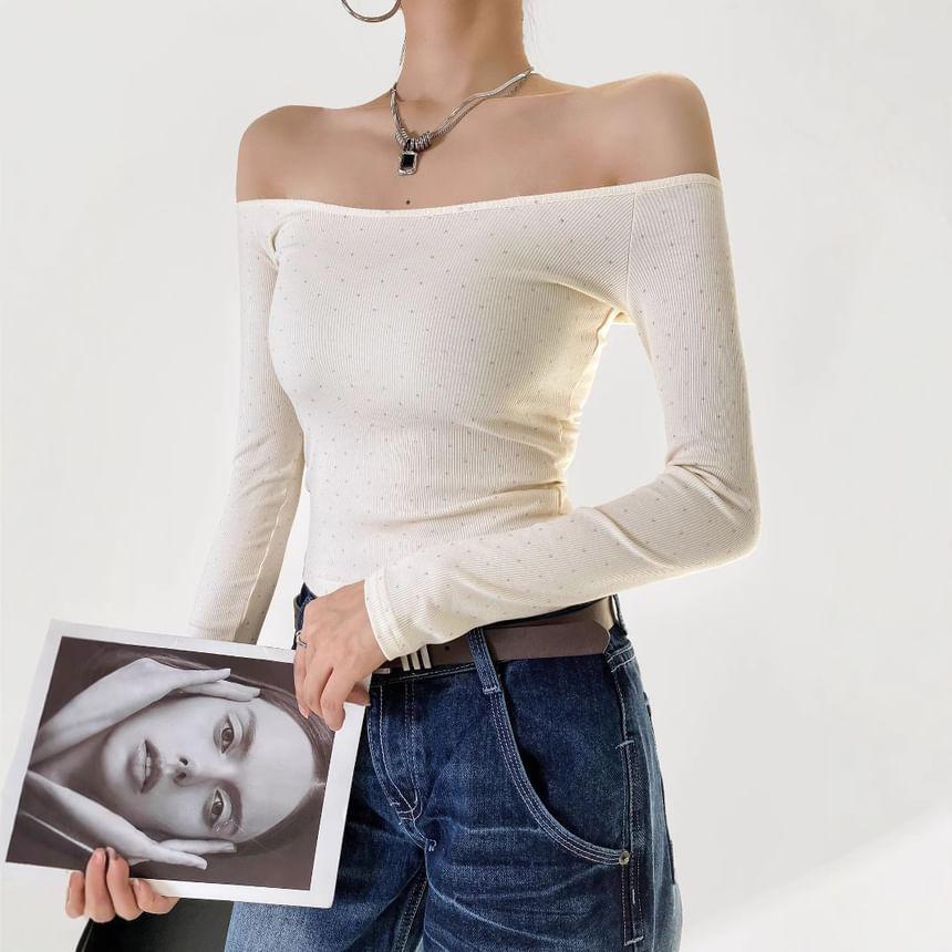 Long-Sleeve Off-Shoulder Plain Cropped T-Shirt Product Image