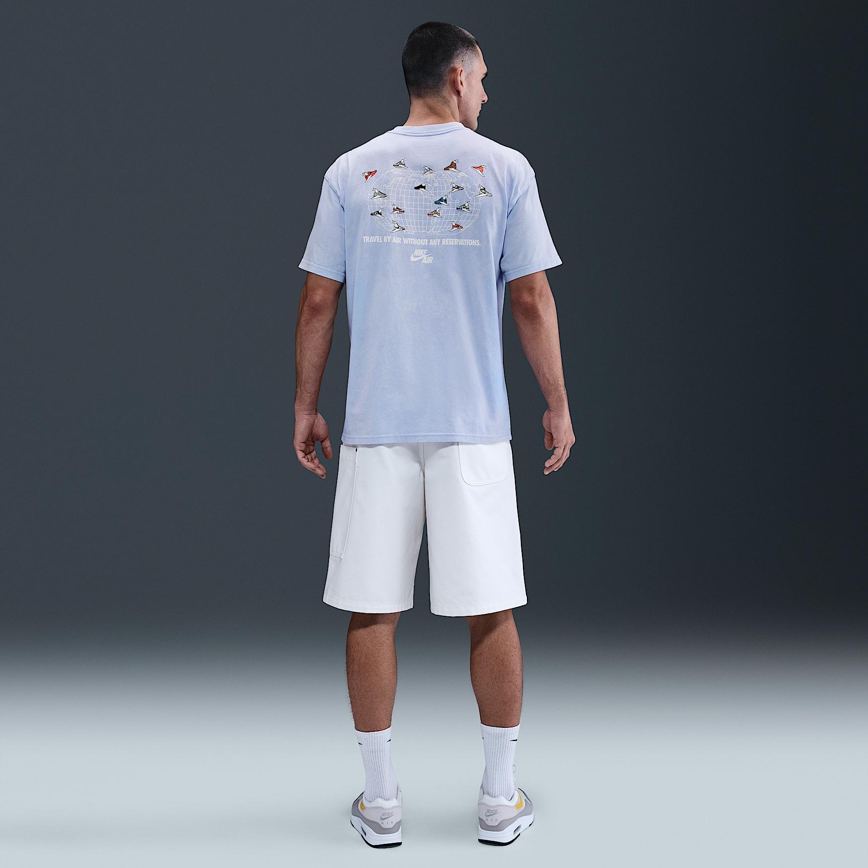 Nike Sportswear T-Shirt Product Image