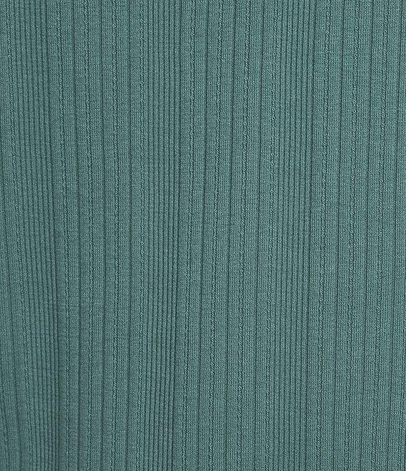 Democracy Petite Size Mix-Media Split V-Neck Cap Sleeve Shirttail Hem Knit Top Product Image