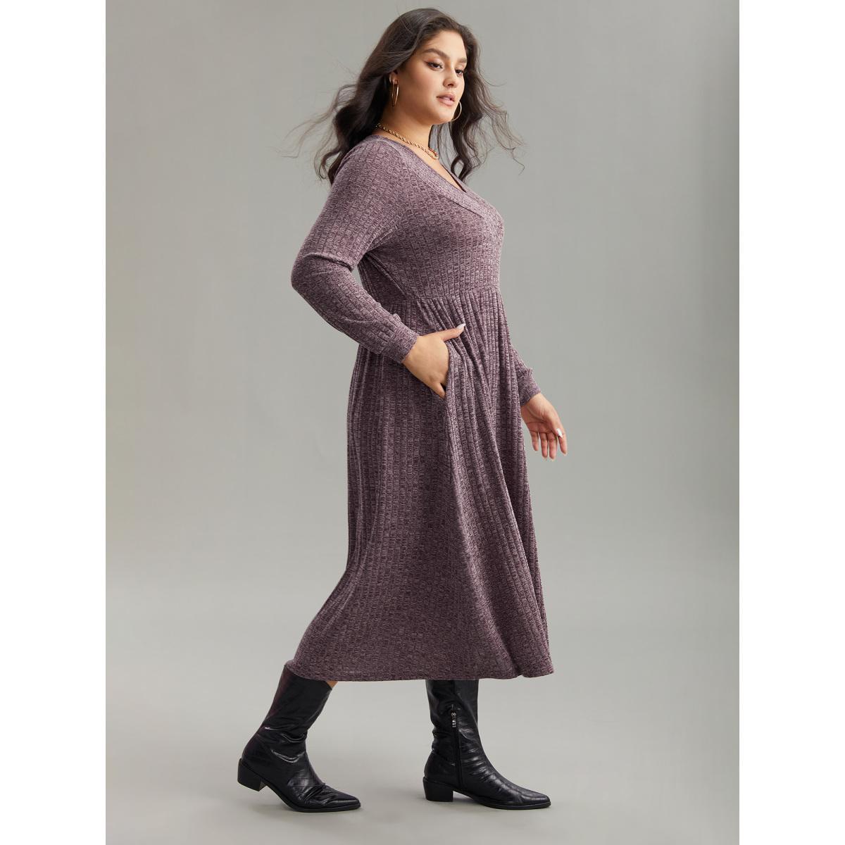 Plus Size Rib Knit Plain Plisse Long Sleeve Dress Mauve Women Casual Rib Knit V-neck Long Sleeve Curvy Midi Dress BloomChic 12/L Product Image