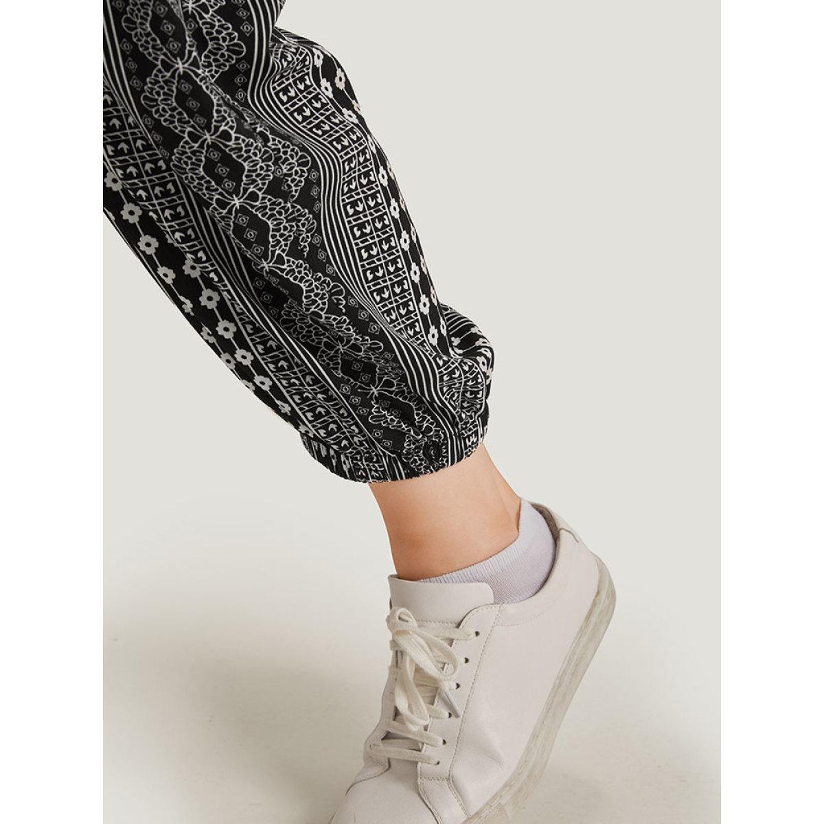 Plus Size Moroccan Print Pocket Elastic Waist Ties Pants Women Black Casual High Rise Dailywear Pants BloomChic 22-24/3X Product Image