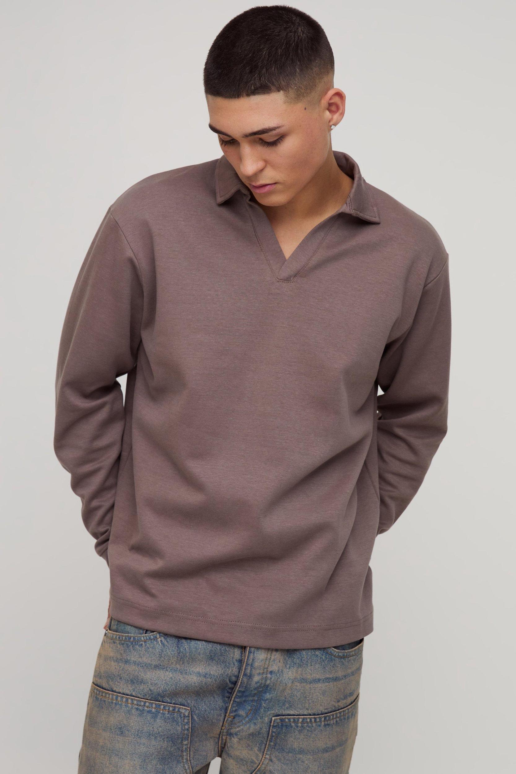 Regular Fit Heavyweight Interlock V Neck Polo | boohooMAN USA Product Image