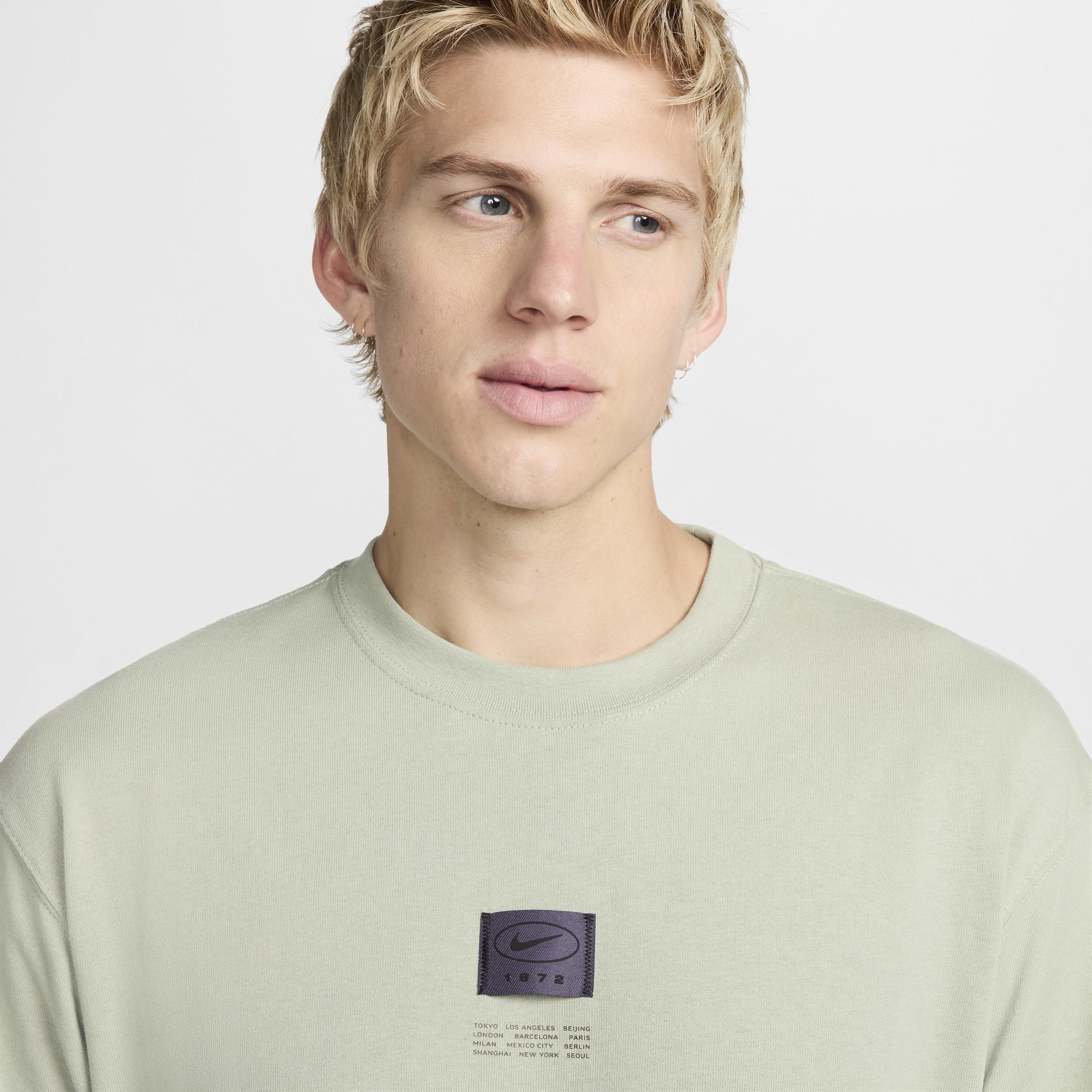 Nike Sportswear Men's Max90 T-Shirt Product Image