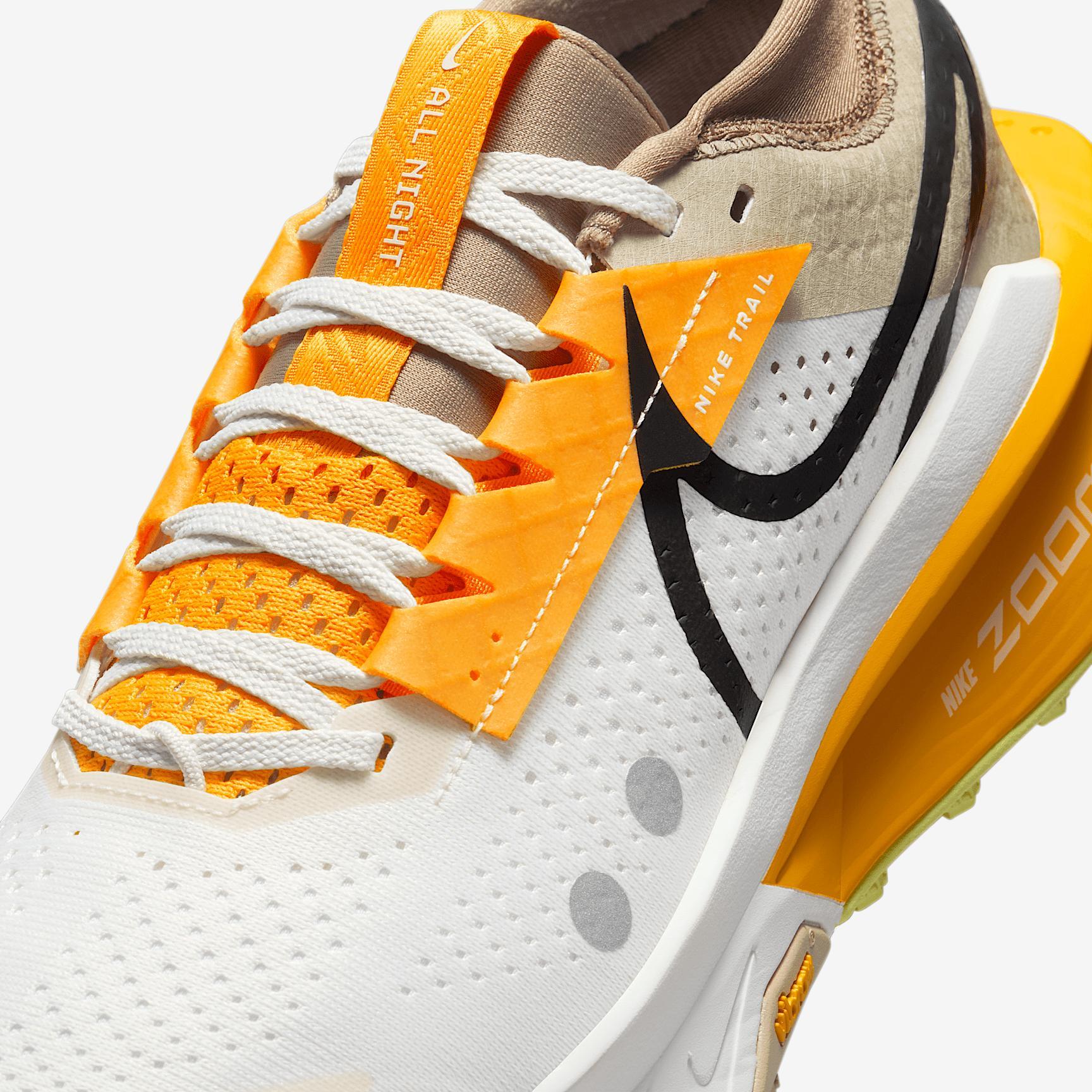 Nike Zegama 2 Women's Trail Running Shoes Product Image