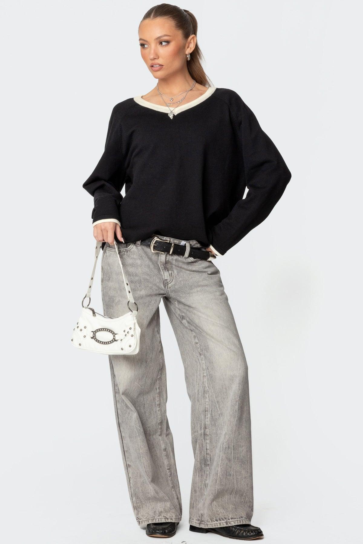 Contrast V Neck Knit Sweater Product Image