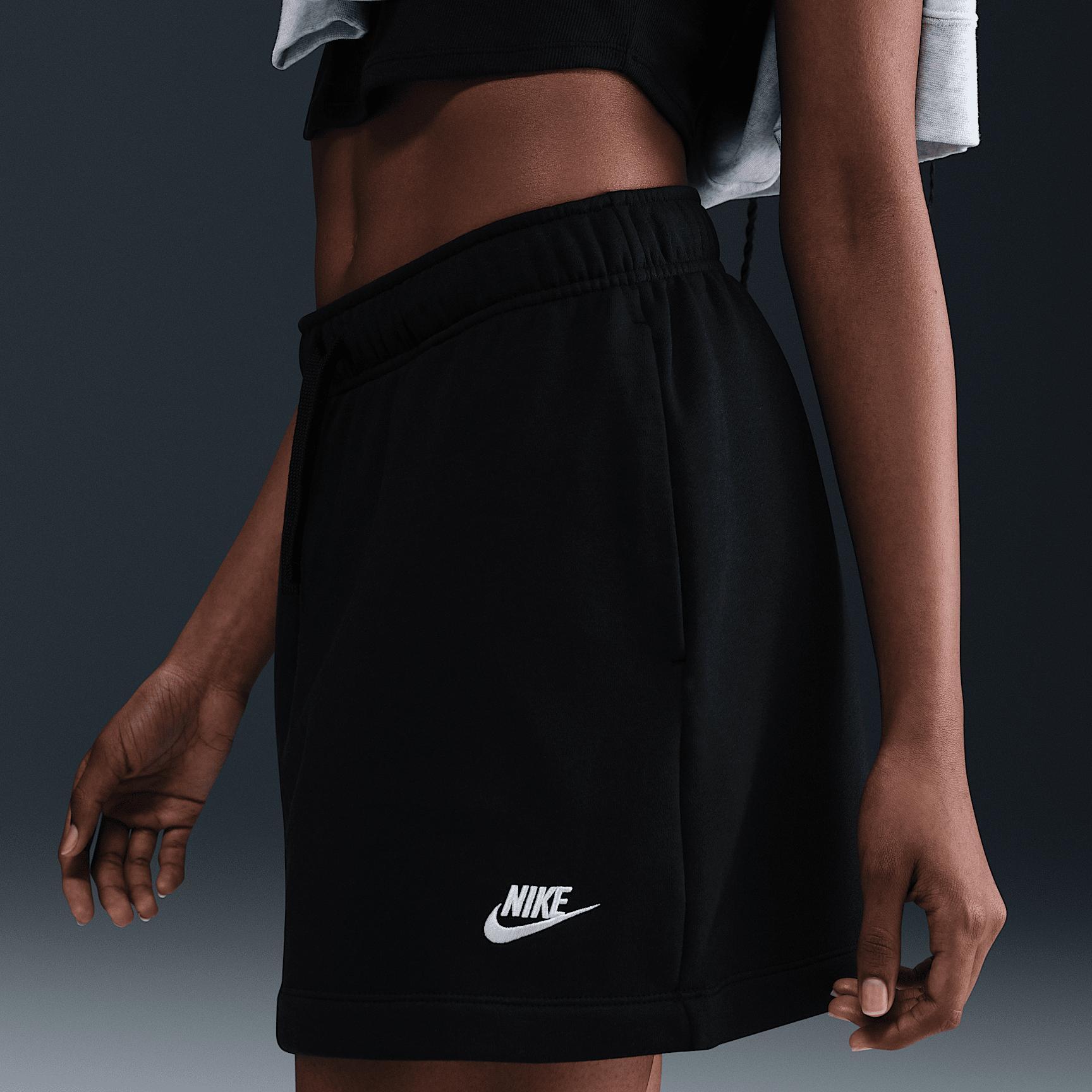 Women's Nike Sportswear Club Fleece Mid-Rise Skirt Product Image