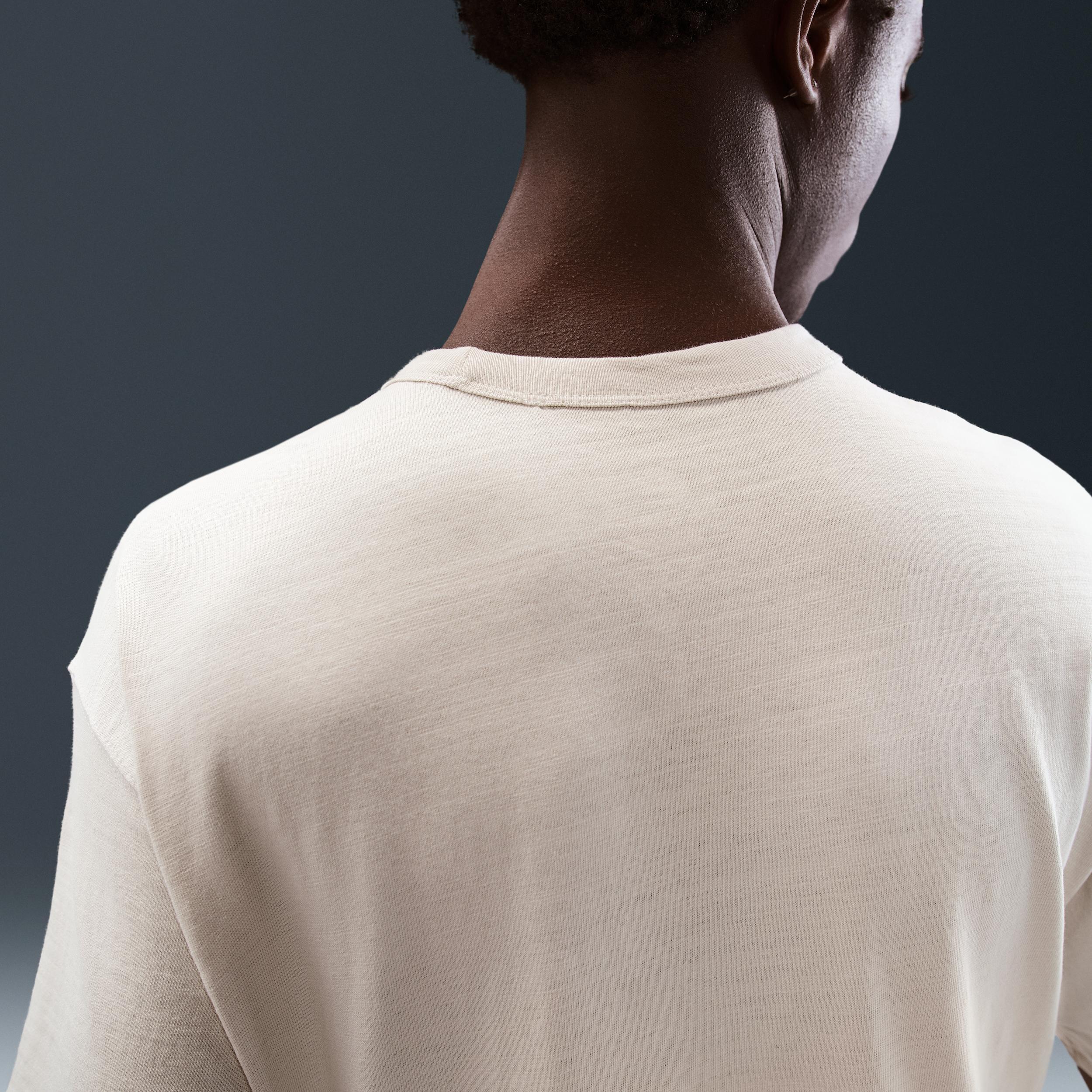 Men's Nike Sportswear Premium Essentials T-shirt Product Image
