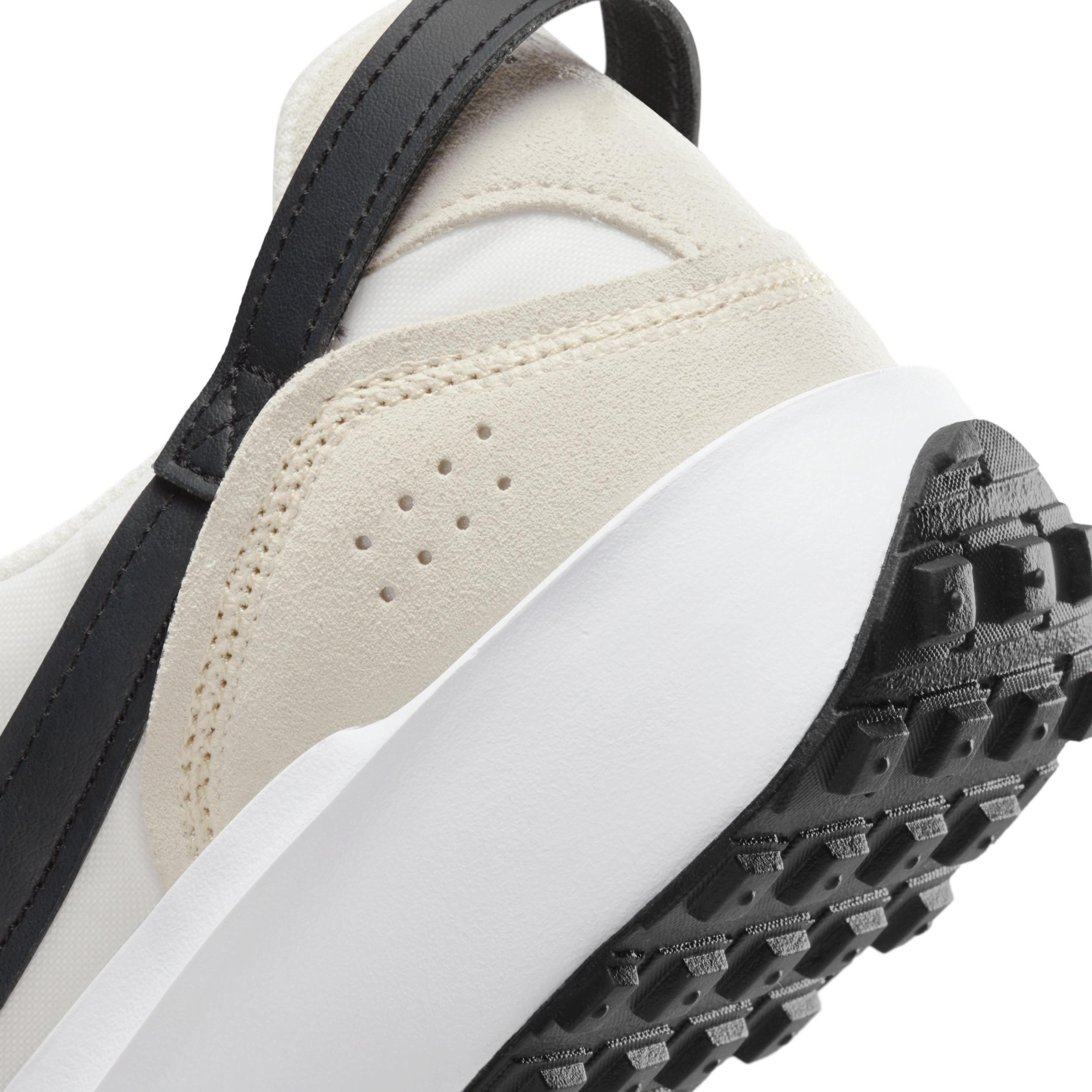 Nike Waffle Debut Womens Shoes Product Image