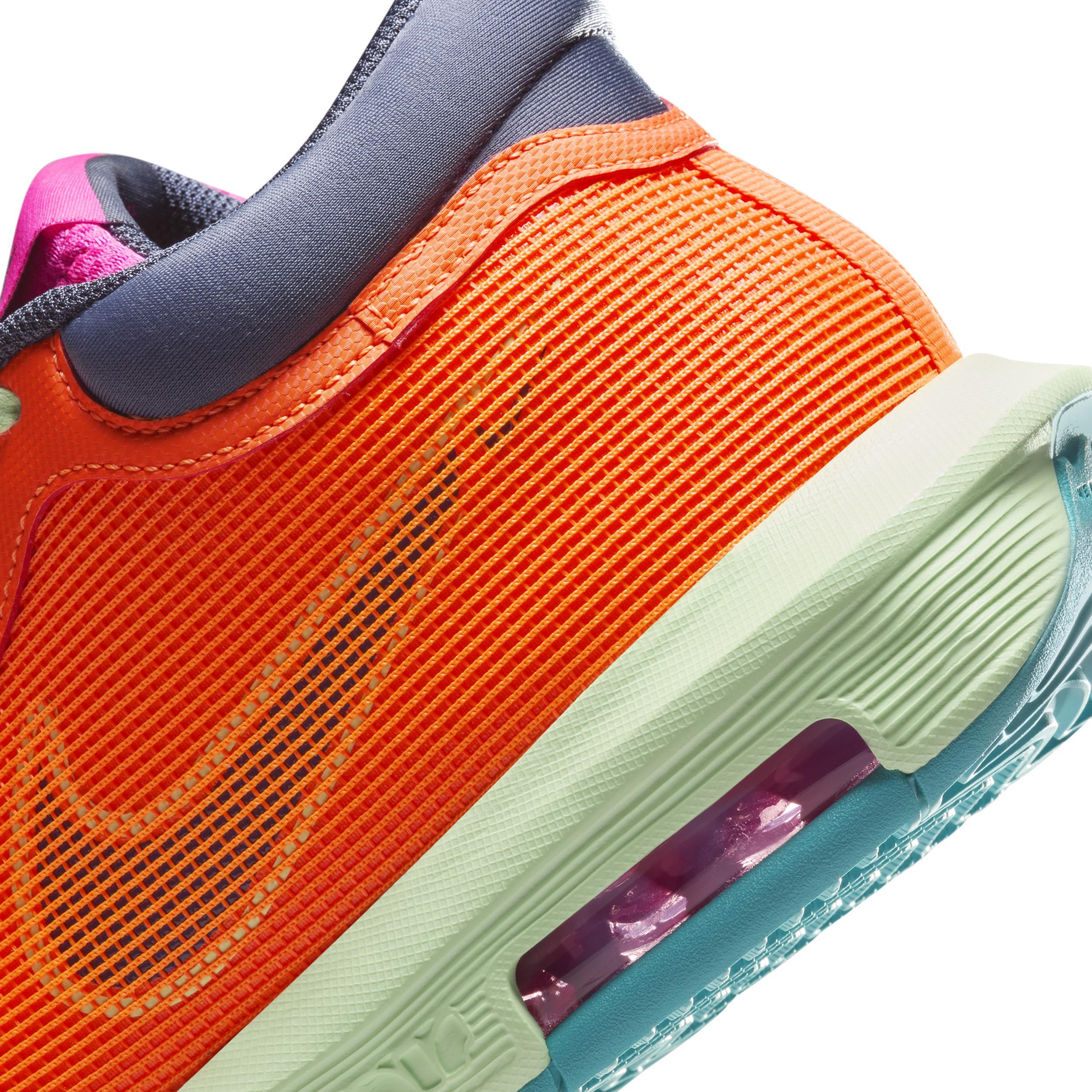 Nike Men's Air Max Plus Shoes Product Image