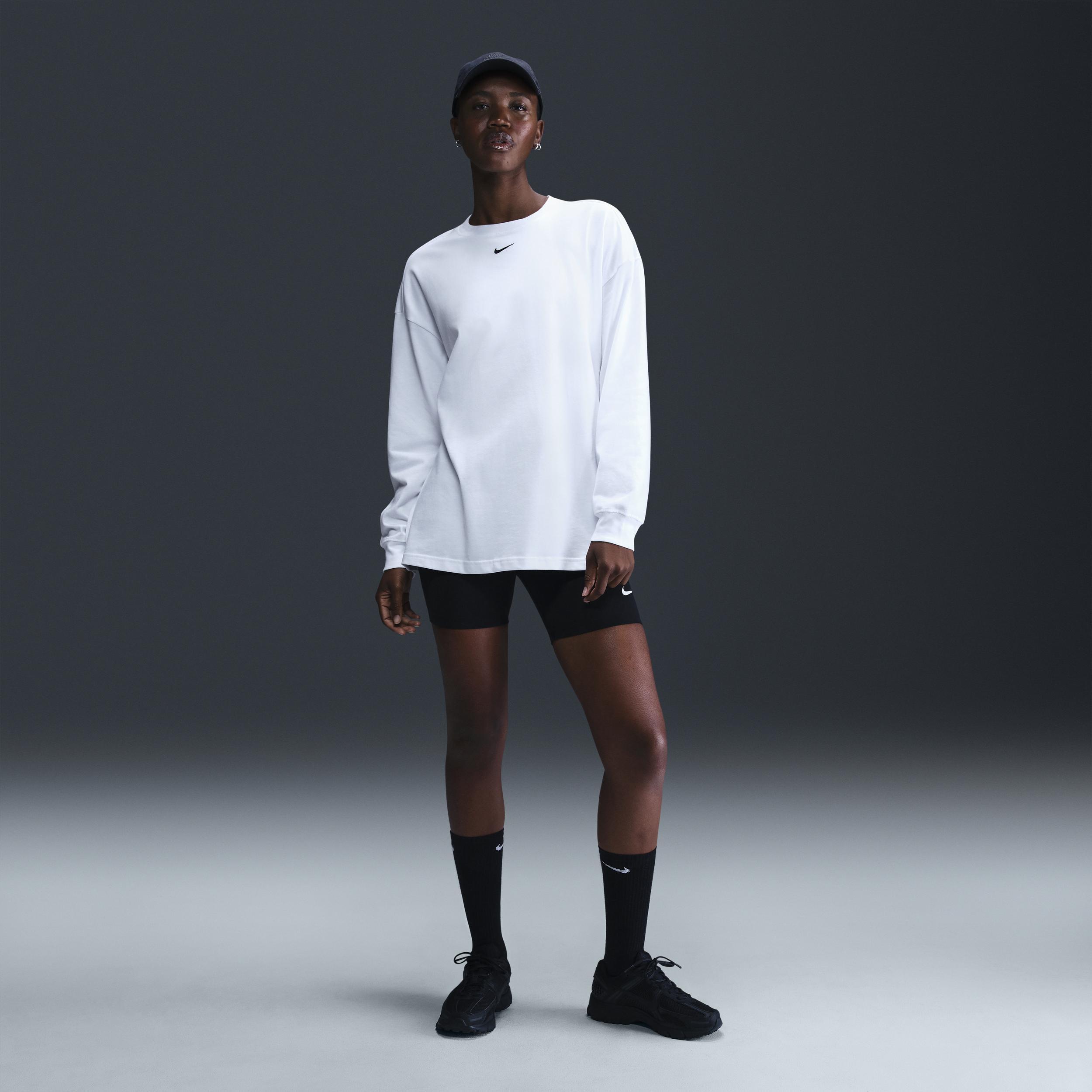 Nike Sportswear Essential Women's Oversized Long-Sleeve T-Shirt Product Image