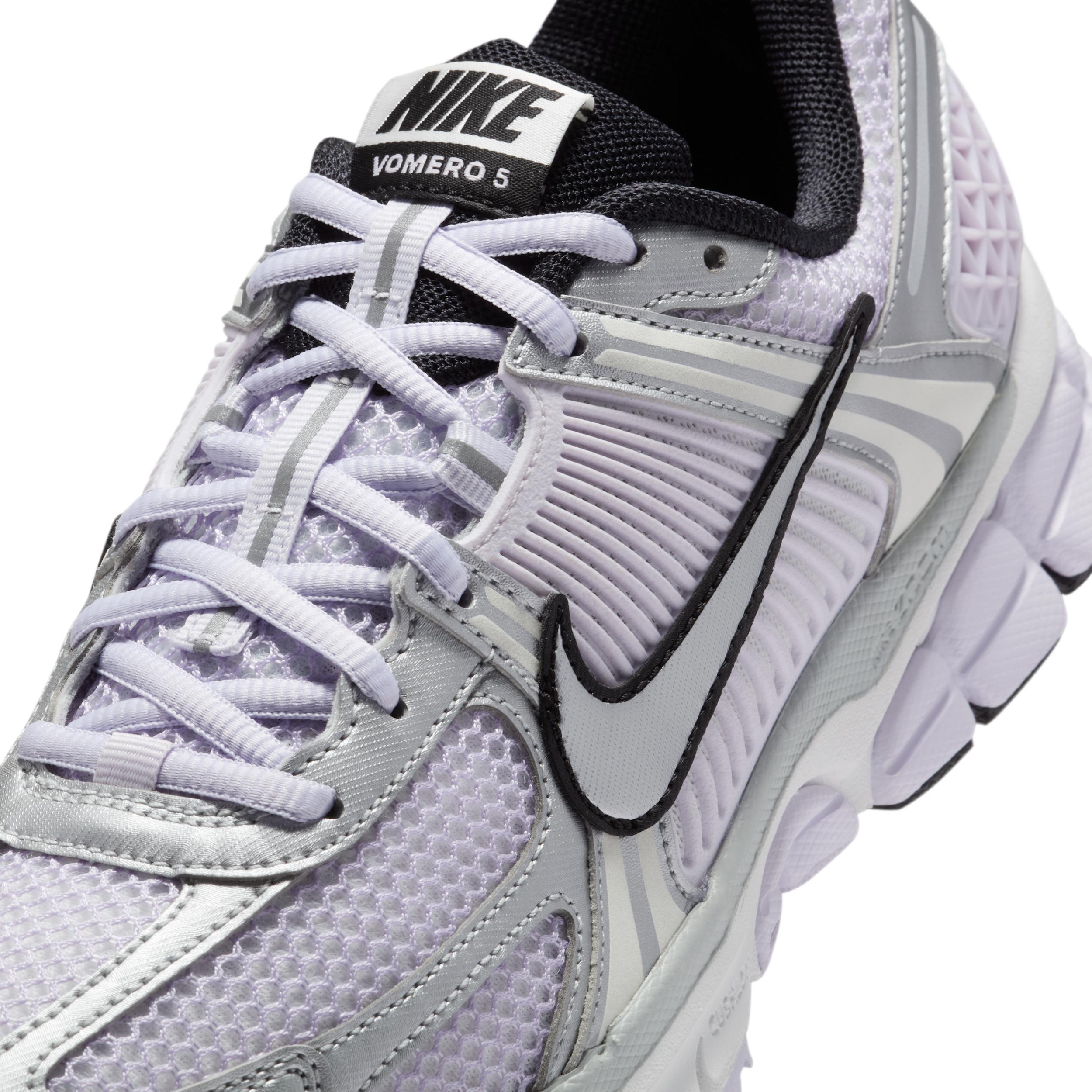 Nike Women's Zoom Vomero 5 Shoes Product Image
