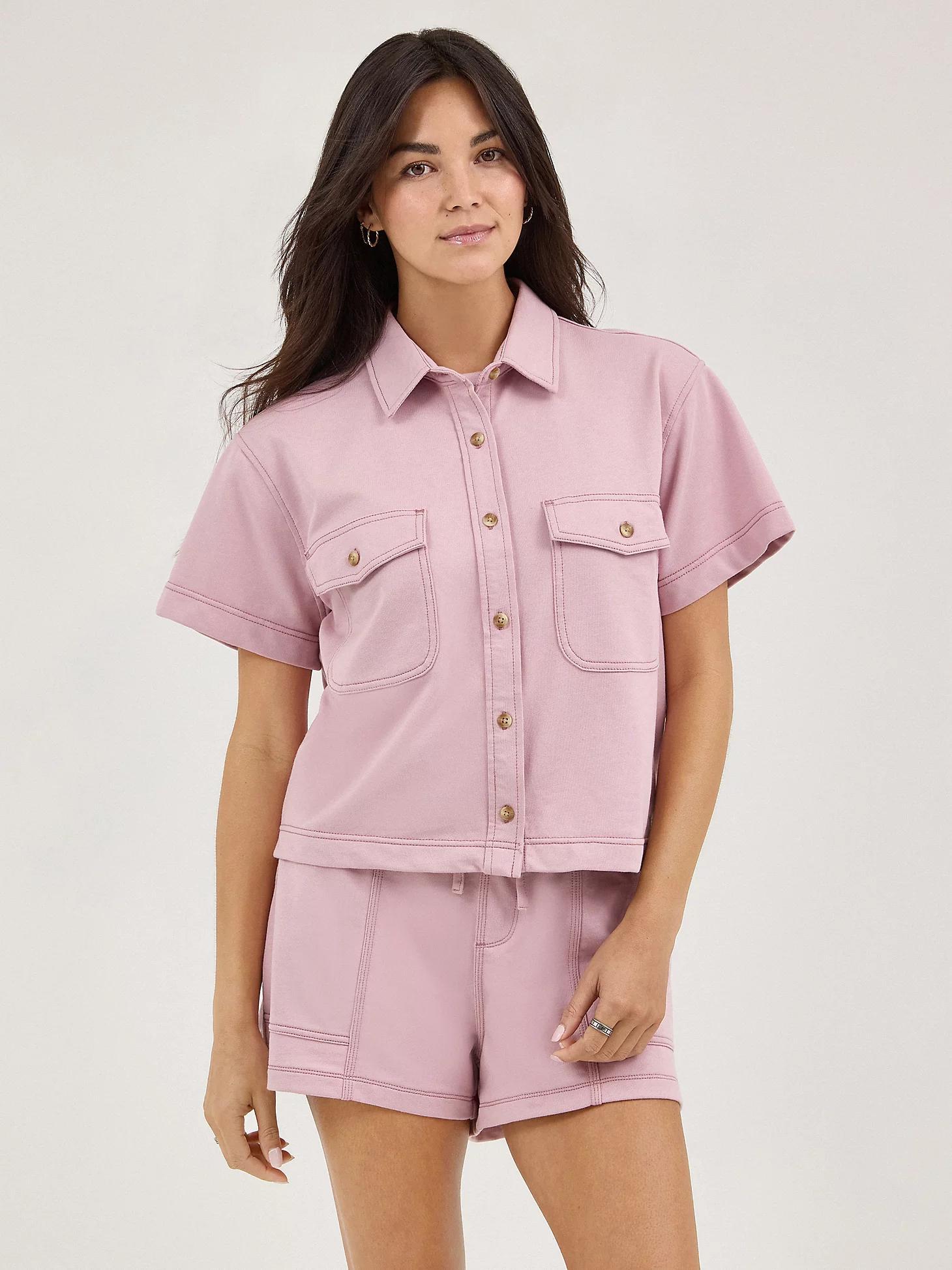 Women's Loose Crop Button Down Shirt | Women's Tops & Tees | Lee® Product Image