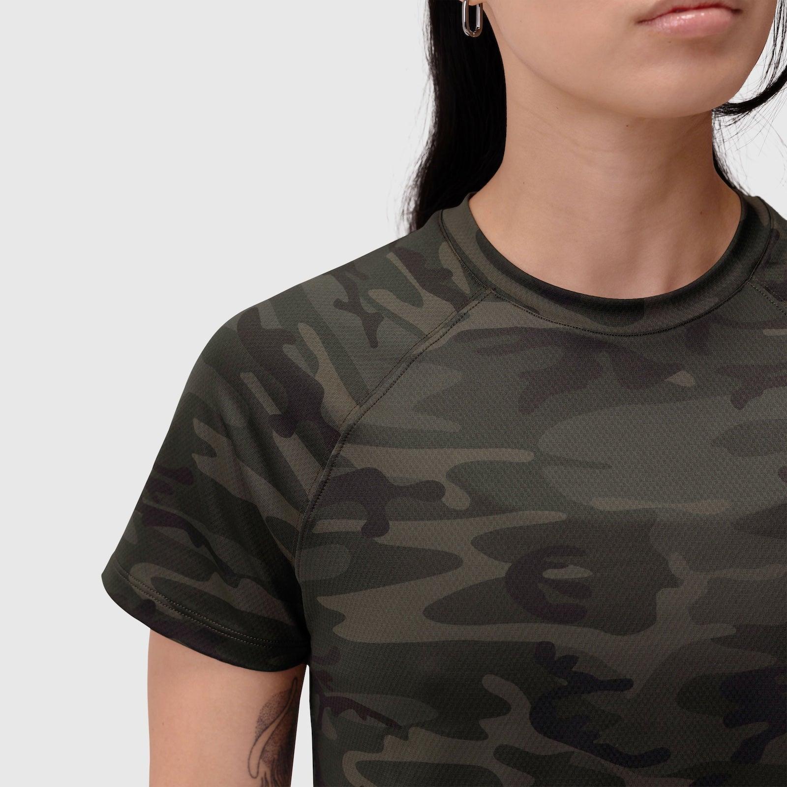 W018. AeroSilver® Cropped Tee - Dark Camo Product Image