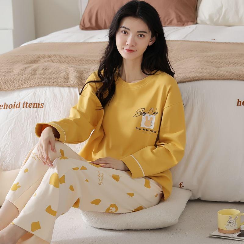 Loungewear Set : Long-Sleeve Rabbit Print Padded T-Shirt + Pants Product Image