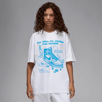 Women's Jordan Oversized Graphic T-Shirt Product Image