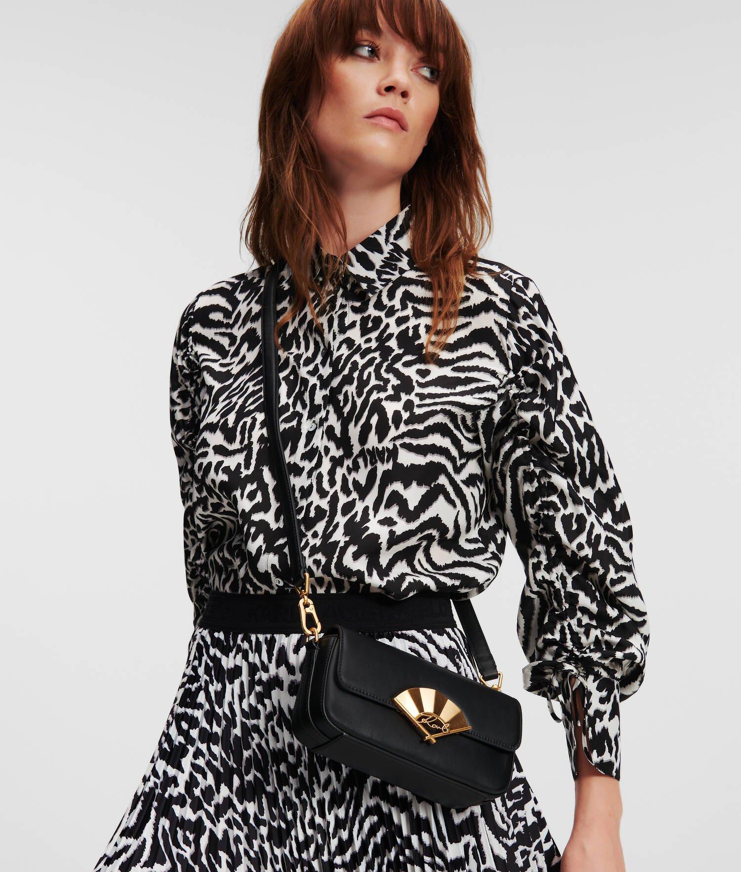 K/SIGNATURE FAN SMALL CROSSBODY BAG Product Image