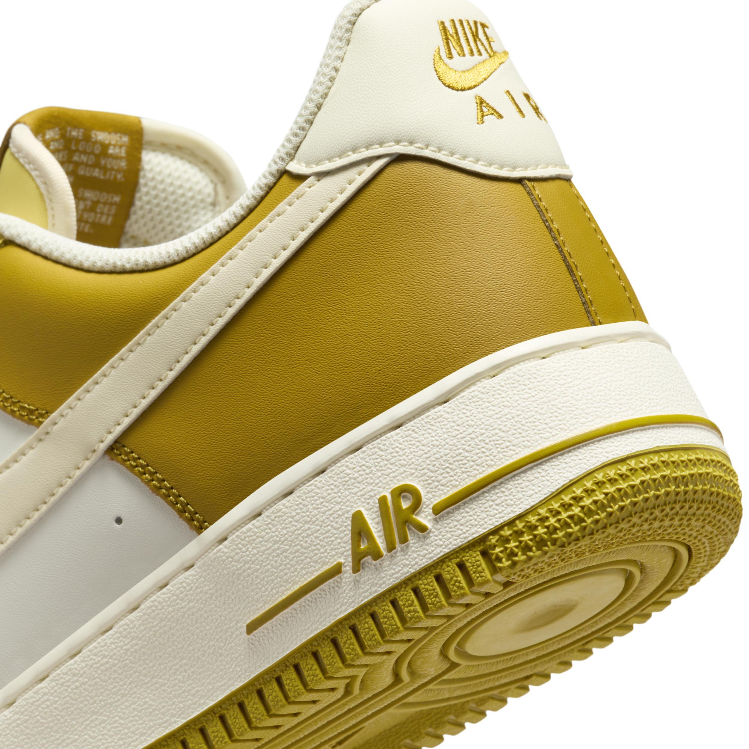 Nike Air Force 1 '07 Men's Shoes Product Image