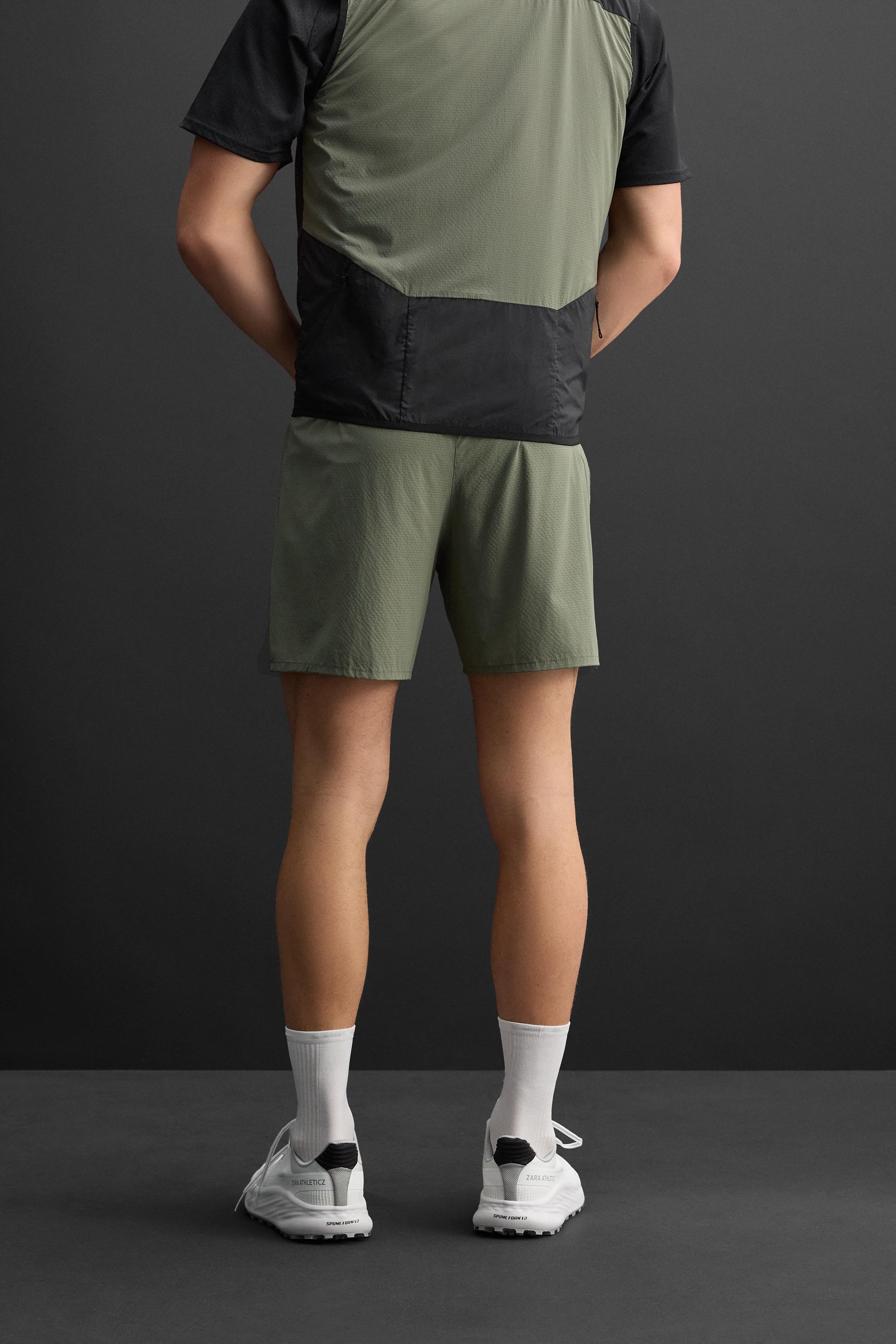 TRAIL TRAINING SHORTS Product Image