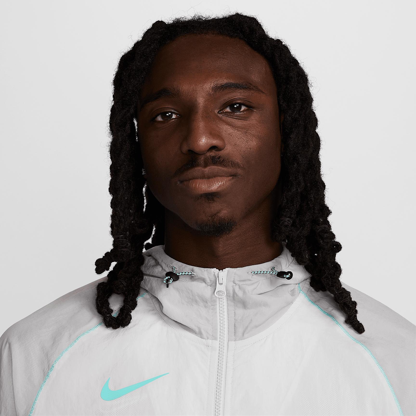 Nike Strike+ Men's Water-Repellent Hooded Soccer Jacket Product Image