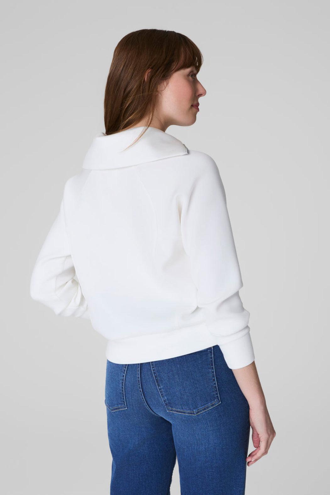 Air Essential Half Zip Sweatshirt Product Image
