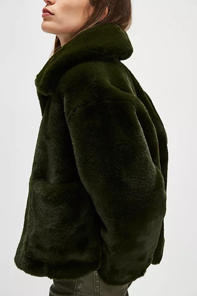 JAKKE Traci Cropped Faux Fur Coat Product Image