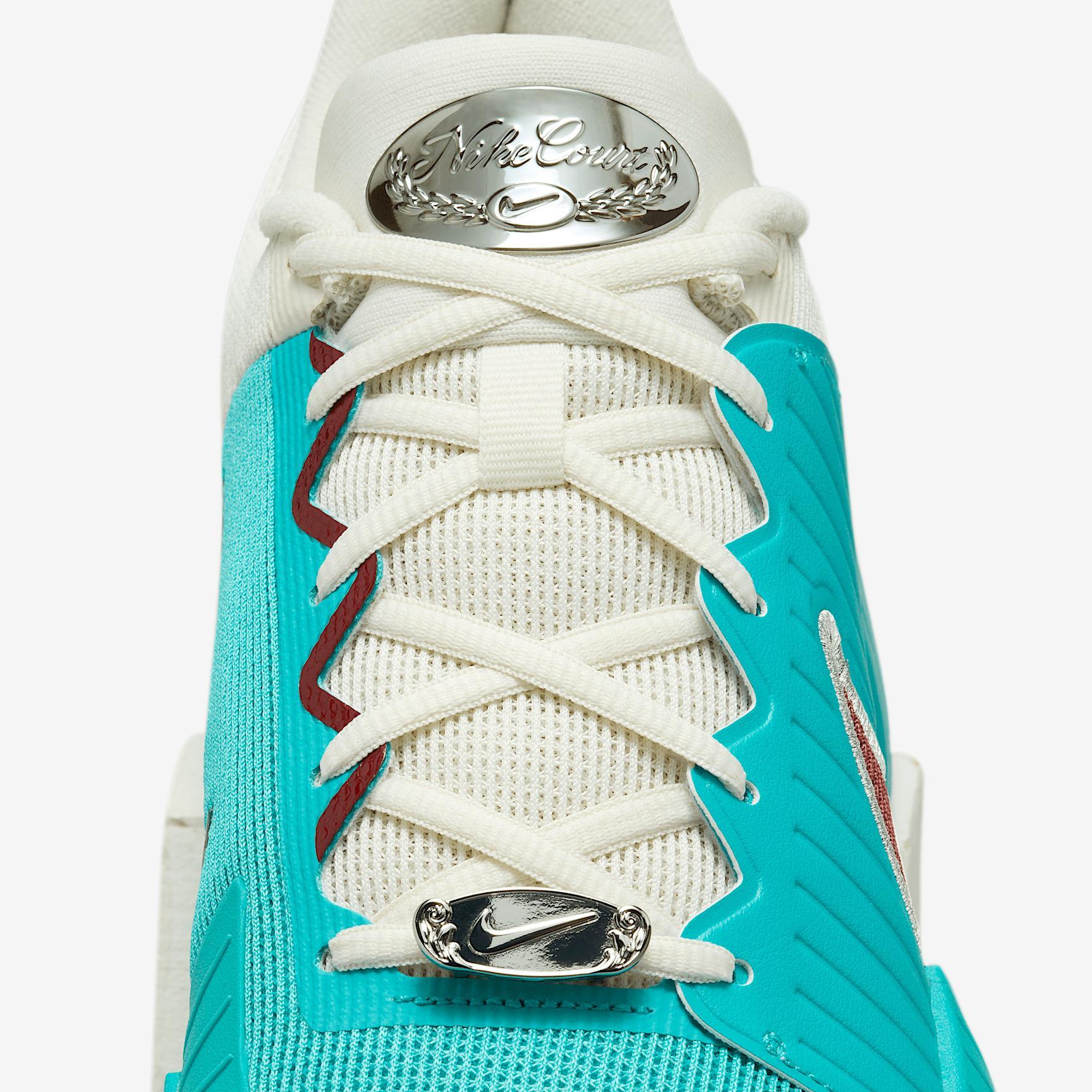 Nike GP Challenge Pro Premium Women's Hard Court Tennis Shoes Product Image
